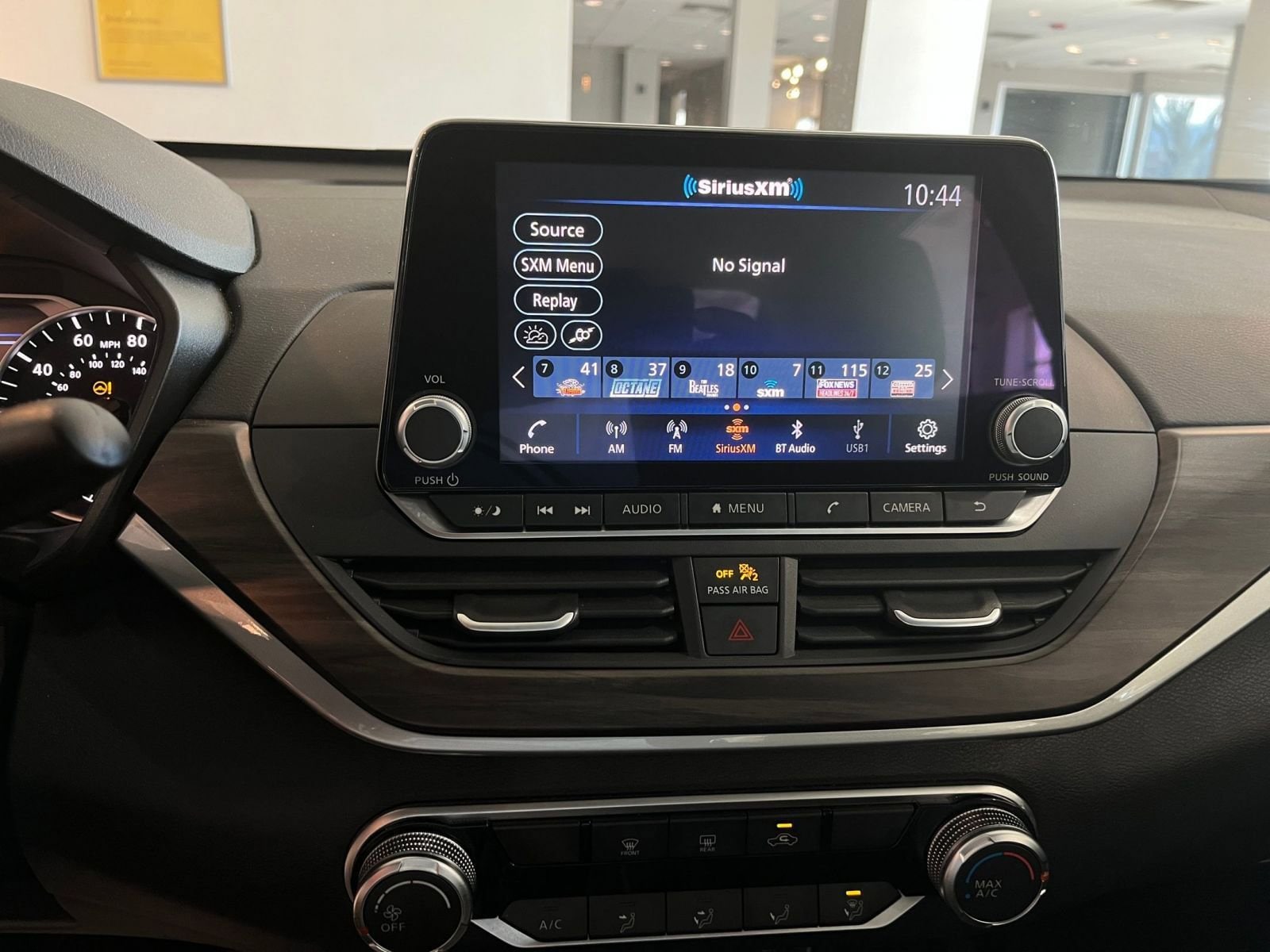 Thumbnail: 2025 Nissan Altima - 20