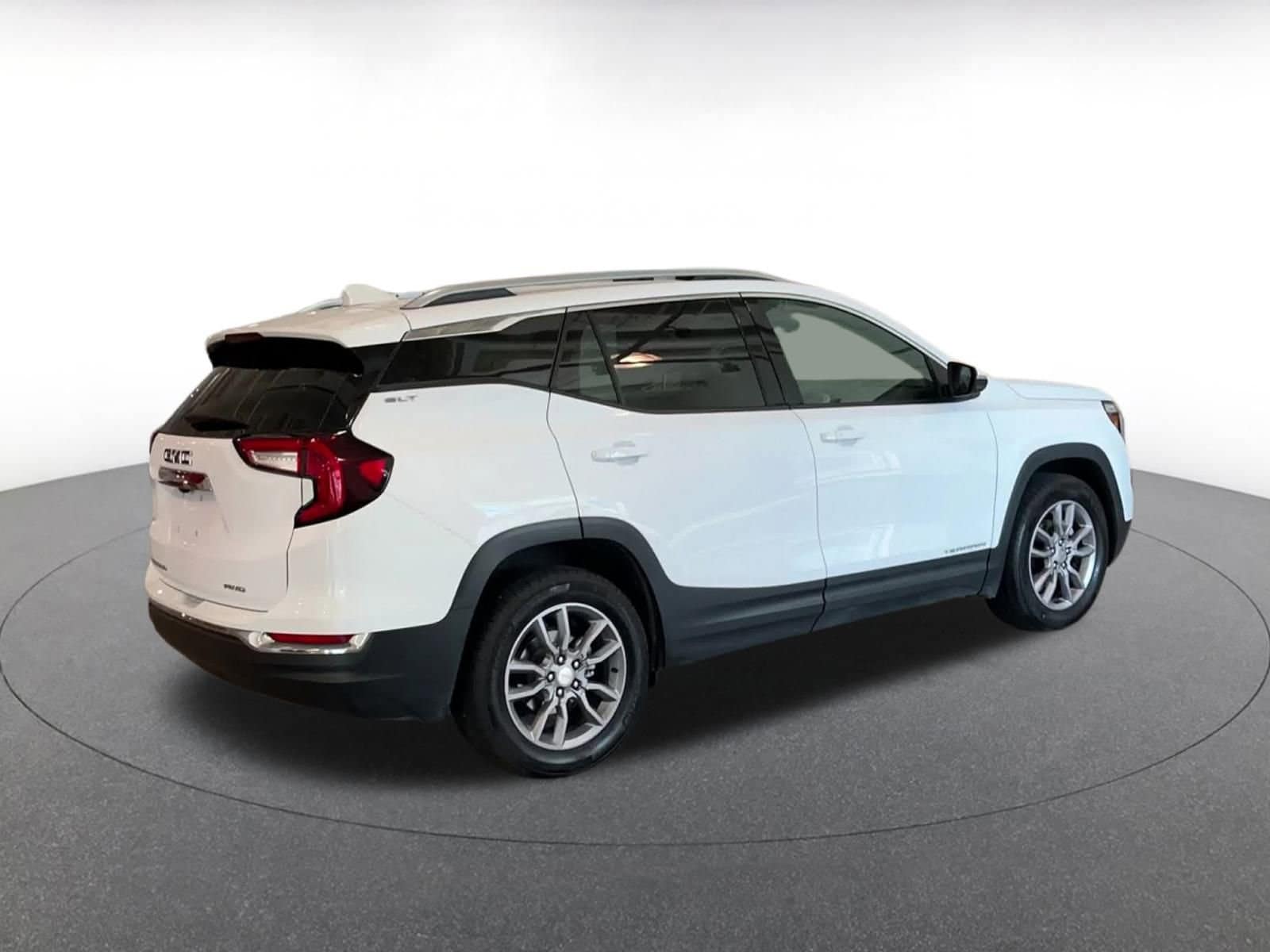 Thumbnail: 2024 GMC Terrain - 15