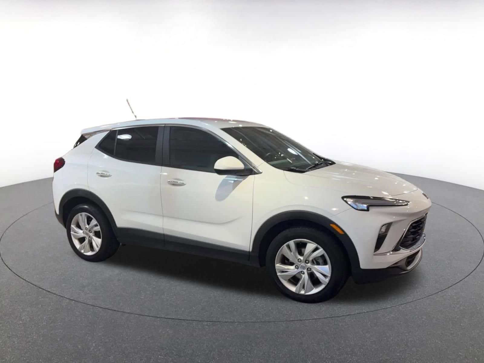 Thumbnail: 2025 Buick Encore GX - 2