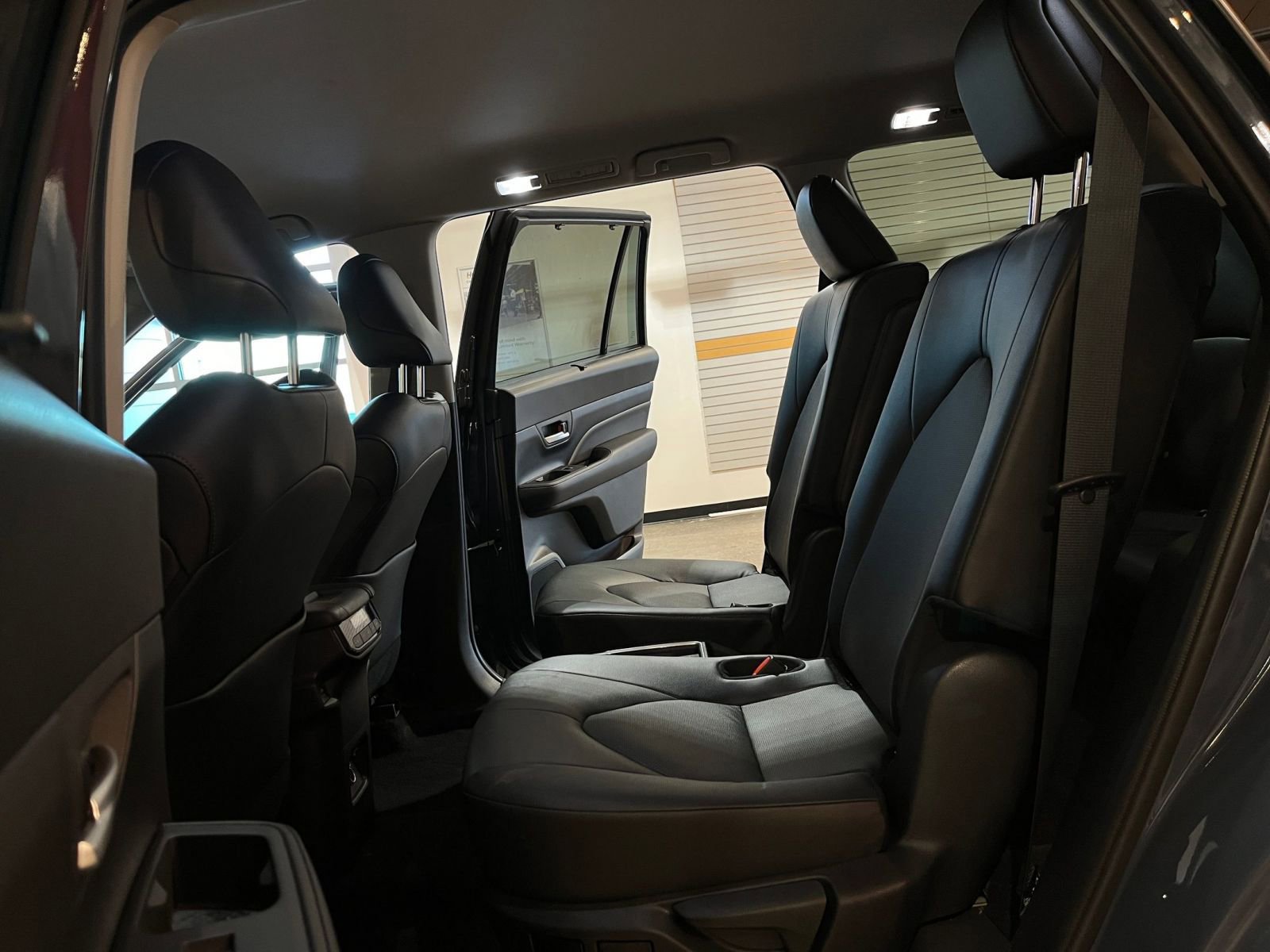 Thumbnail: 2025 Toyota Grand Highlander - 27