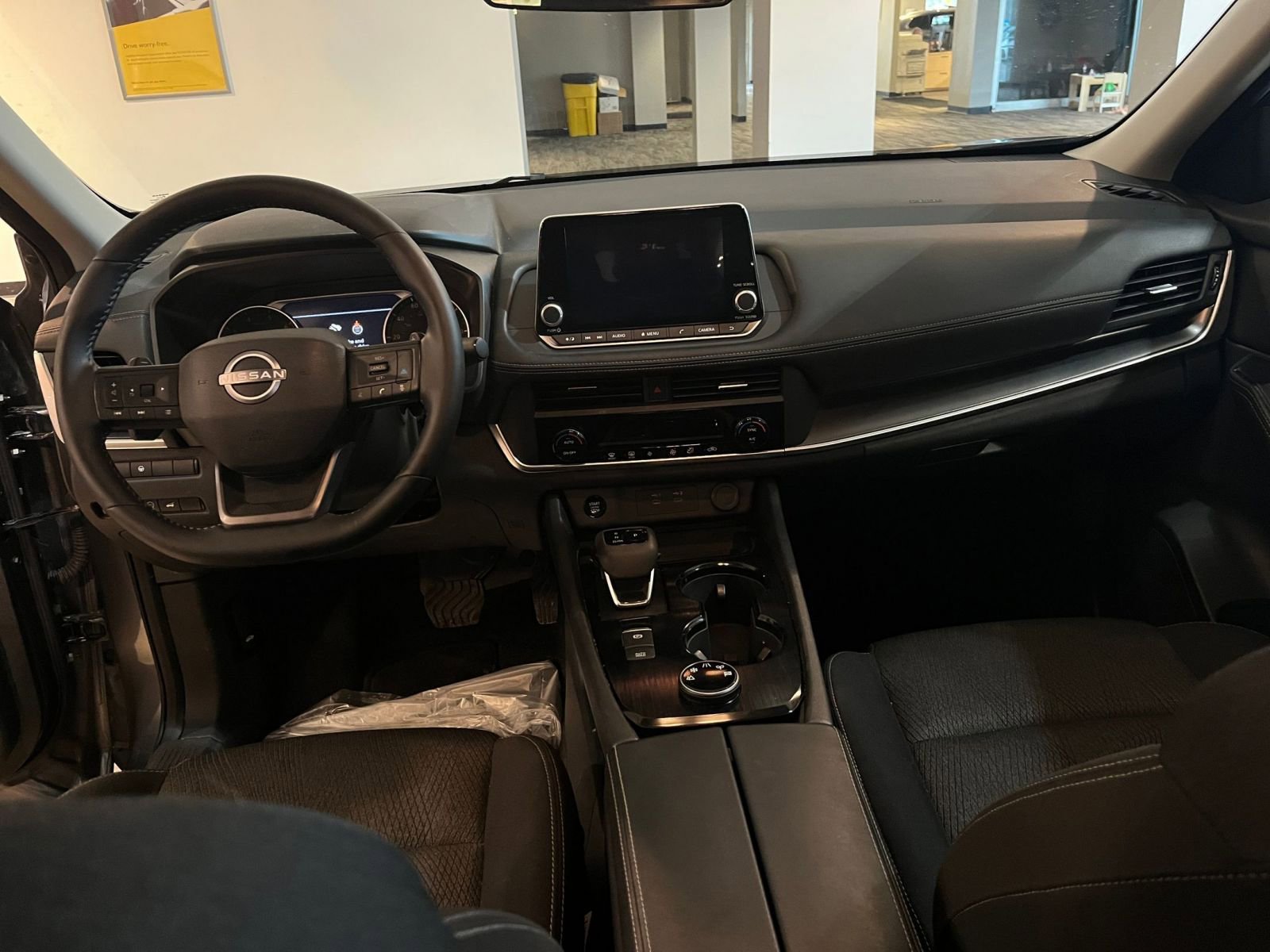 Thumbnail: 2025 Nissan Rogue - 34