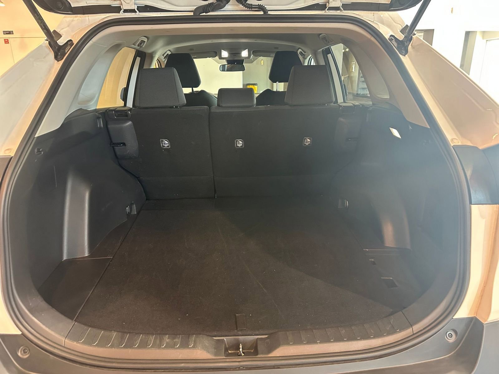 Thumbnail: 2025 Toyota RAV4 - 30