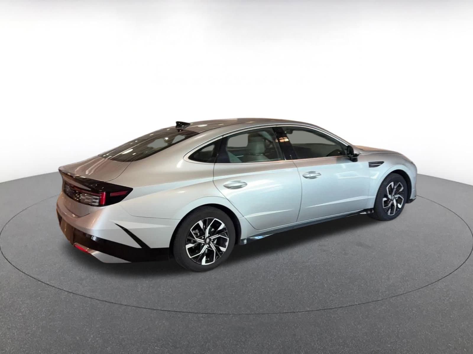 Thumbnail: 2025 Hyundai Sonata - 16