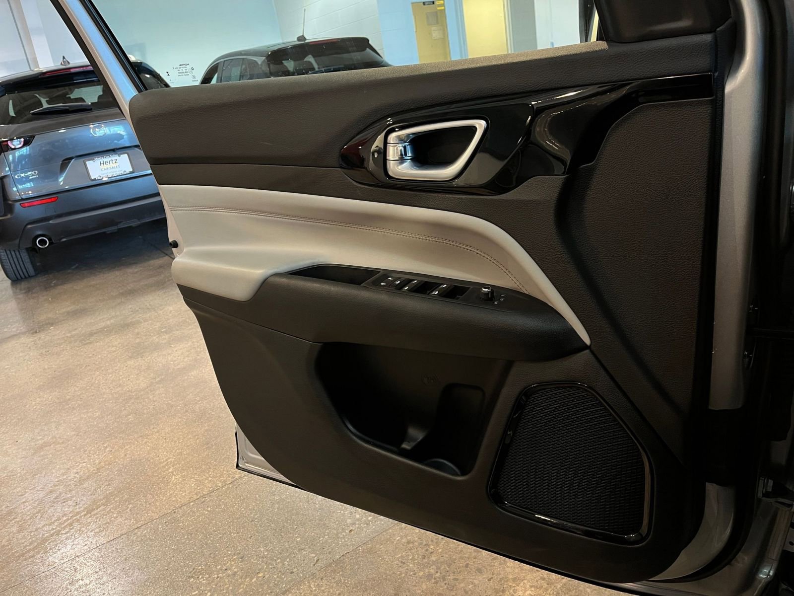 Thumbnail: 2025 Jeep Compass - 18