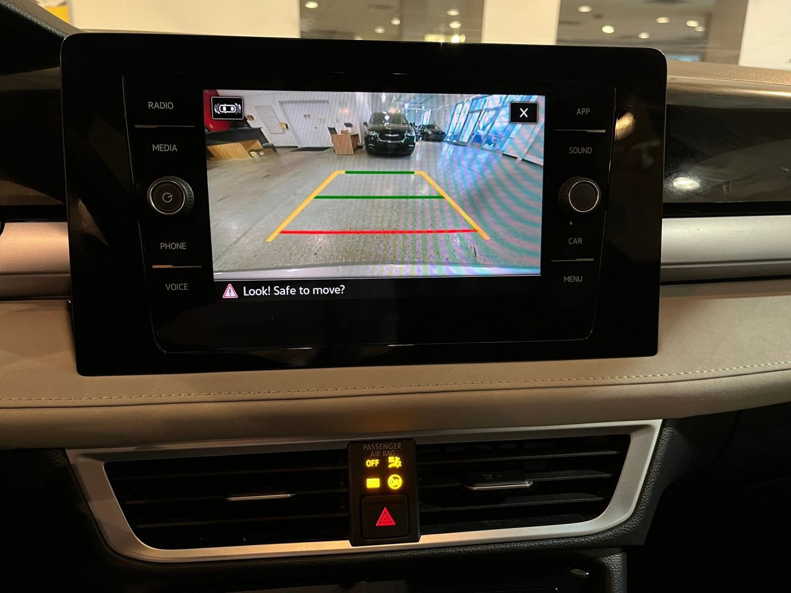 Thumbnail: 2025 Volkswagen Taos - 24