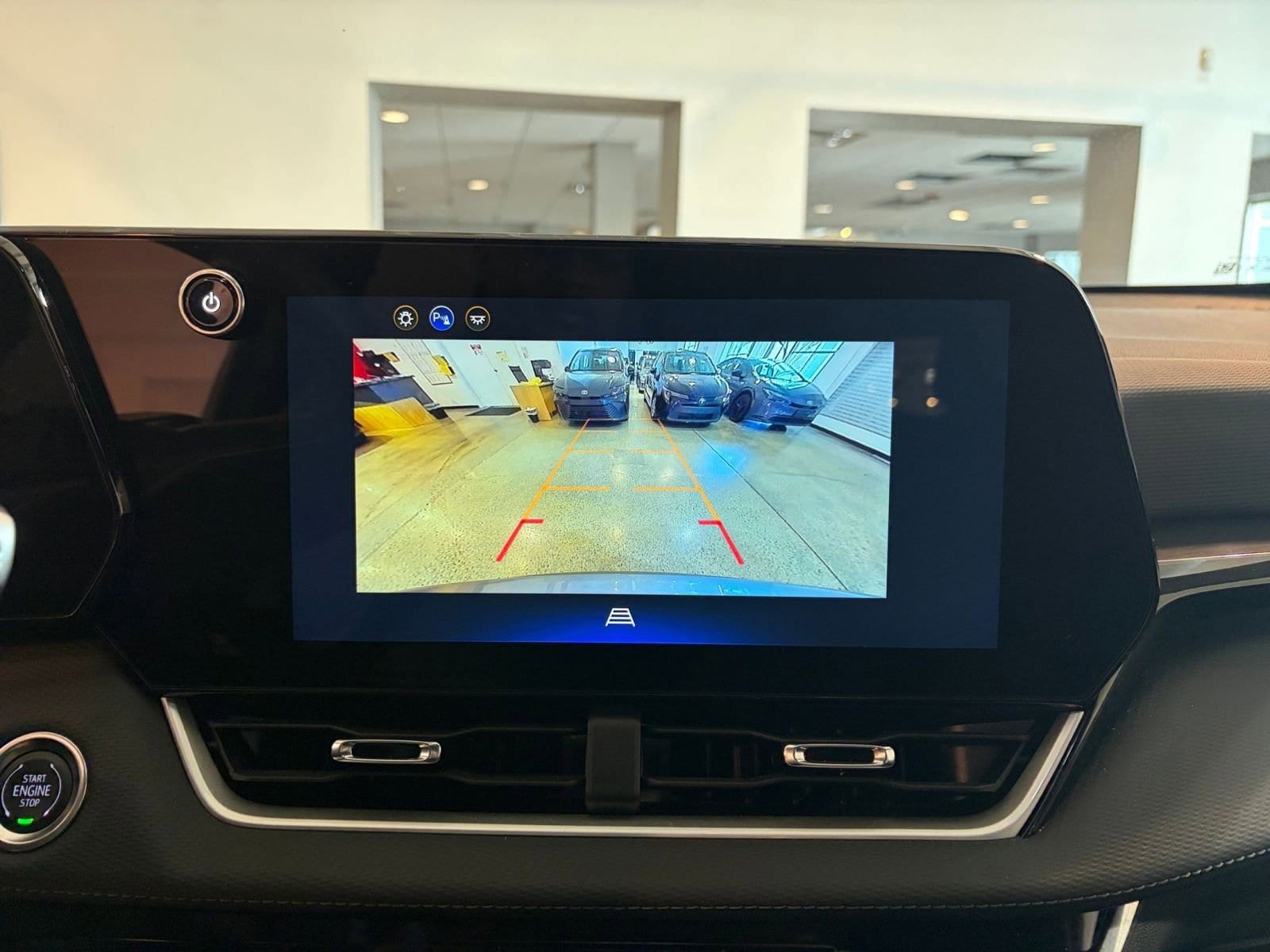 Thumbnail: 2025 Chevrolet Equinox - 18