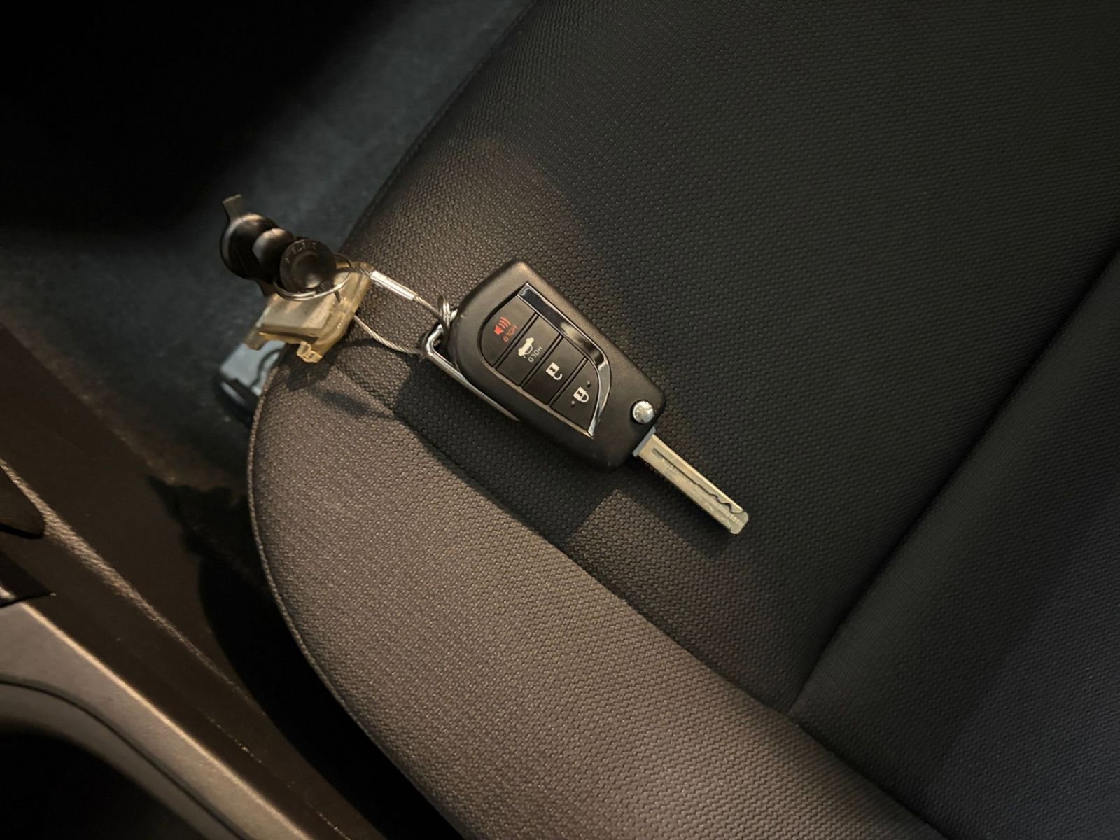 Thumbnail: 2025 Toyota Corolla - 23