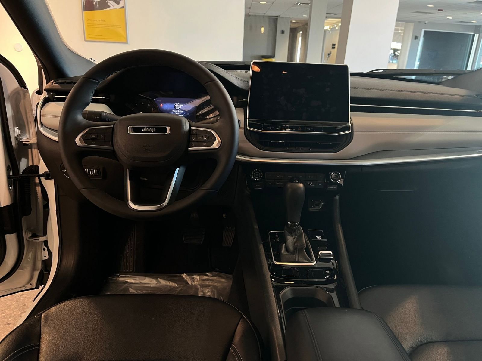 Thumbnail: 2025 Jeep Compass - 34