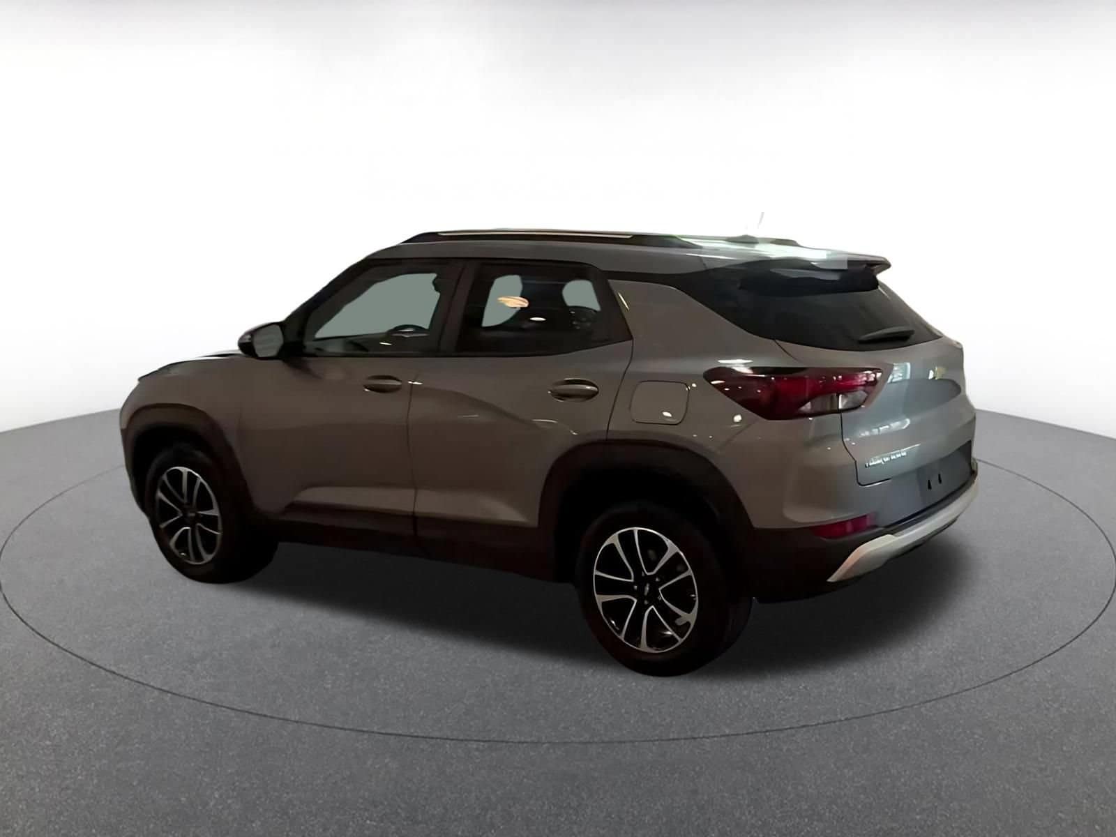Thumbnail: 2025 Chevrolet TrailBlazer - 9