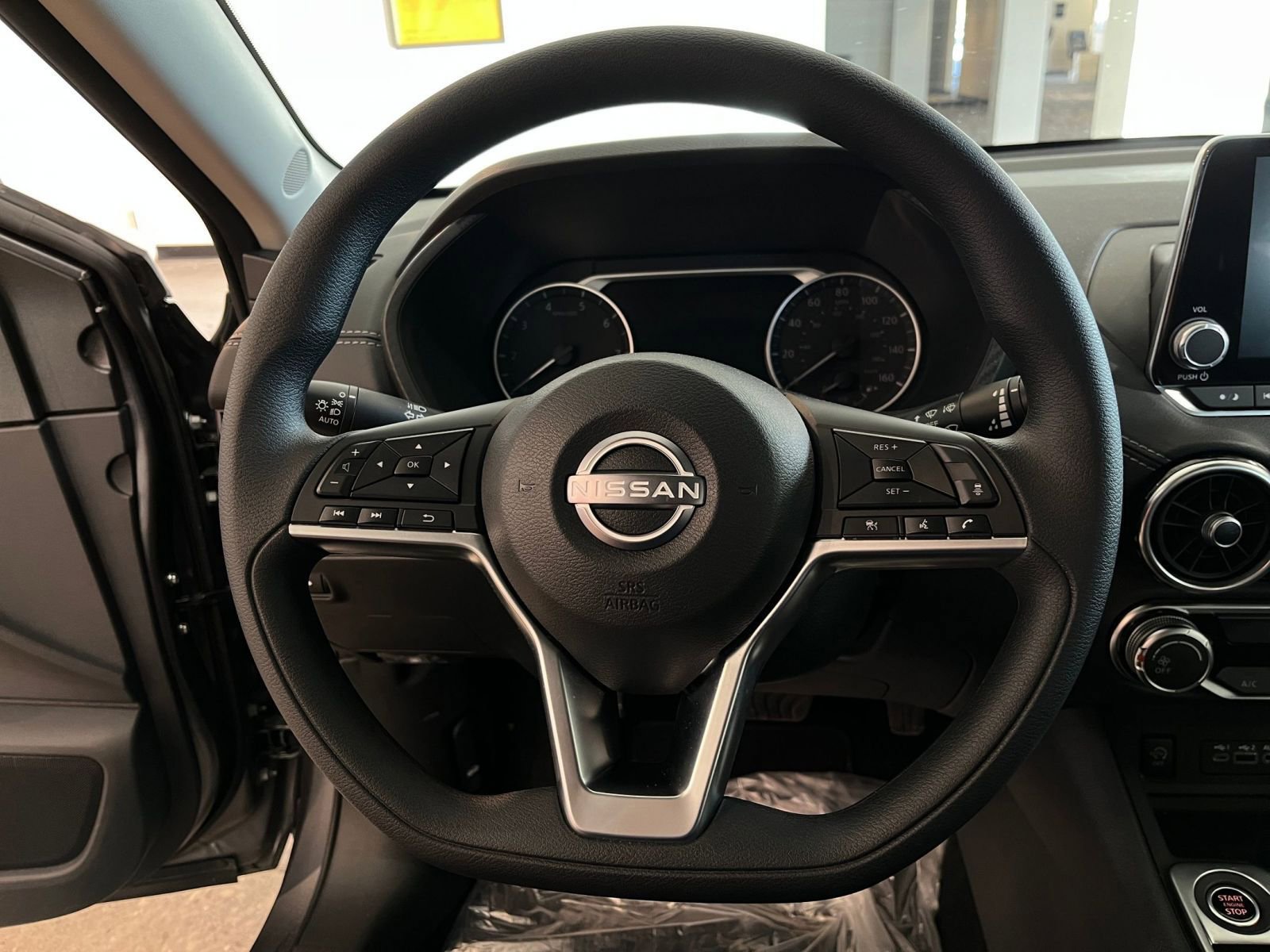 Thumbnail: 2025 Nissan Sentra - 27