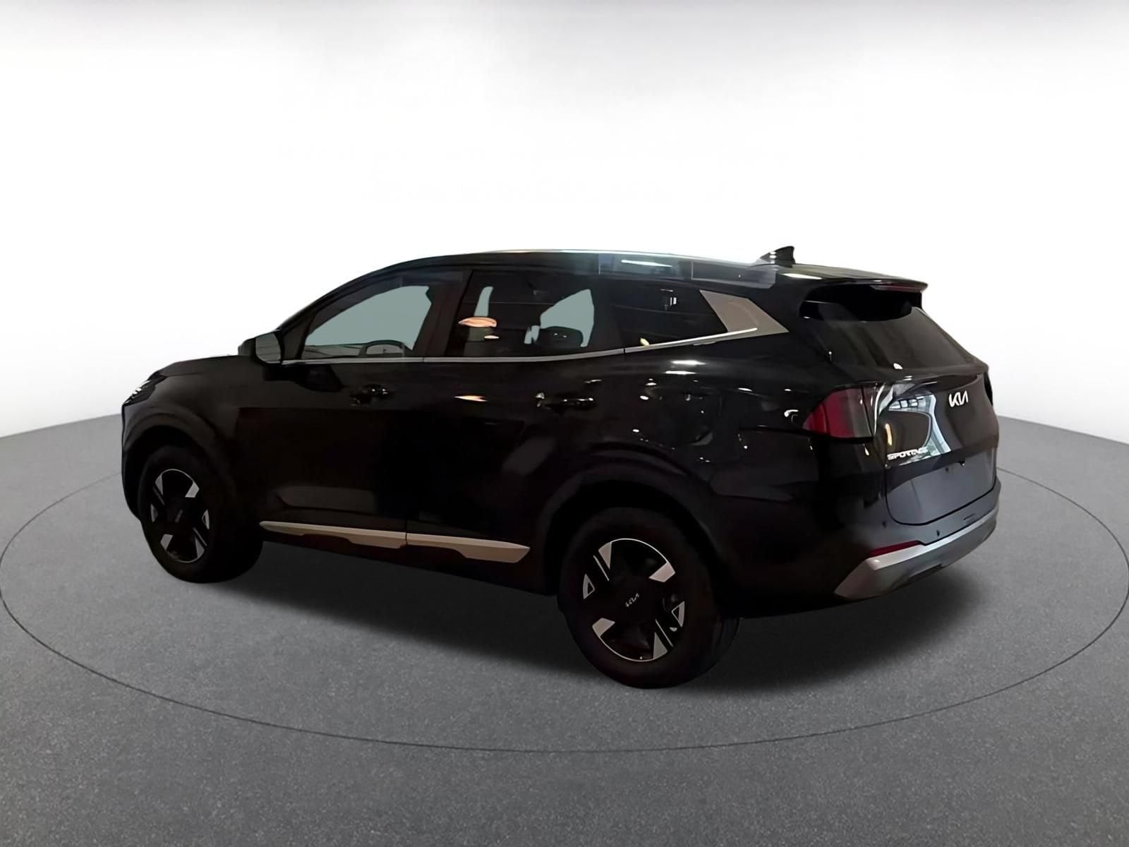 Thumbnail: 2026 Kia Sportage - 8