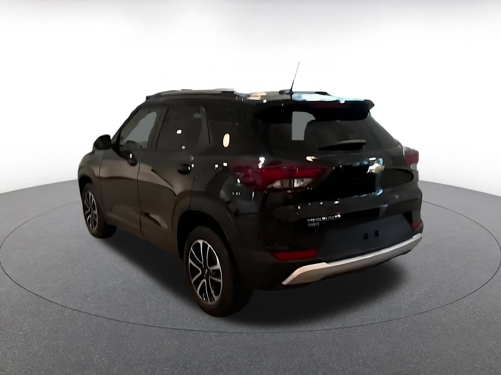 Thumbnail: 2025 Chevrolet TrailBlazer - 9