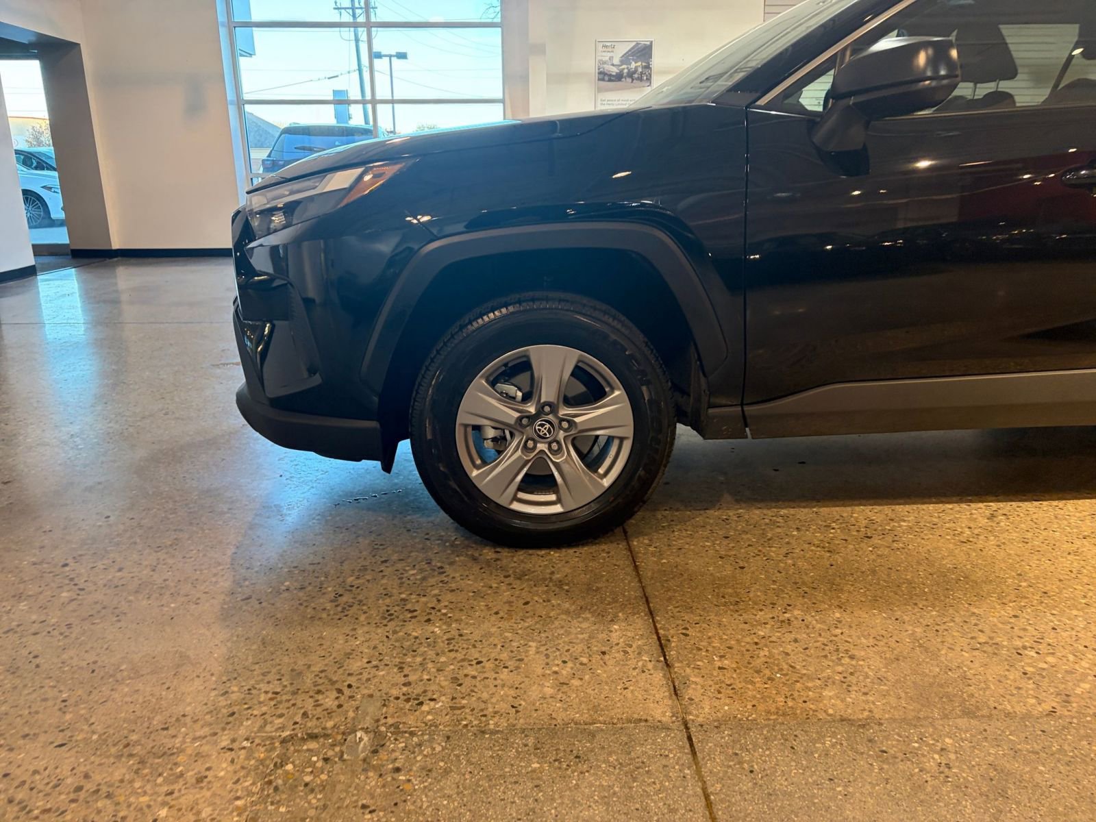 Thumbnail: 2025 Toyota RAV4 - 29