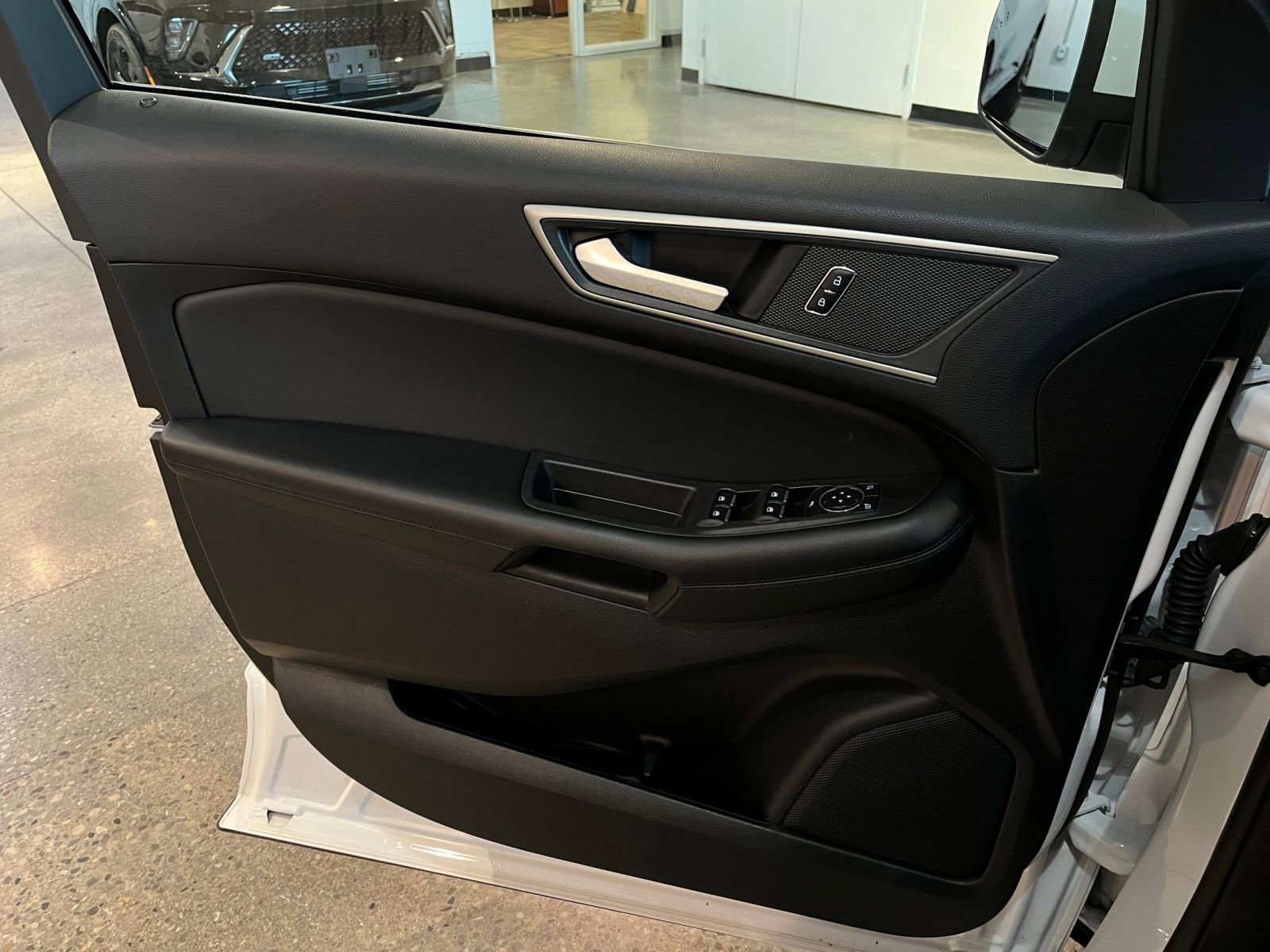 Thumbnail: 2024 Ford Edge - 20