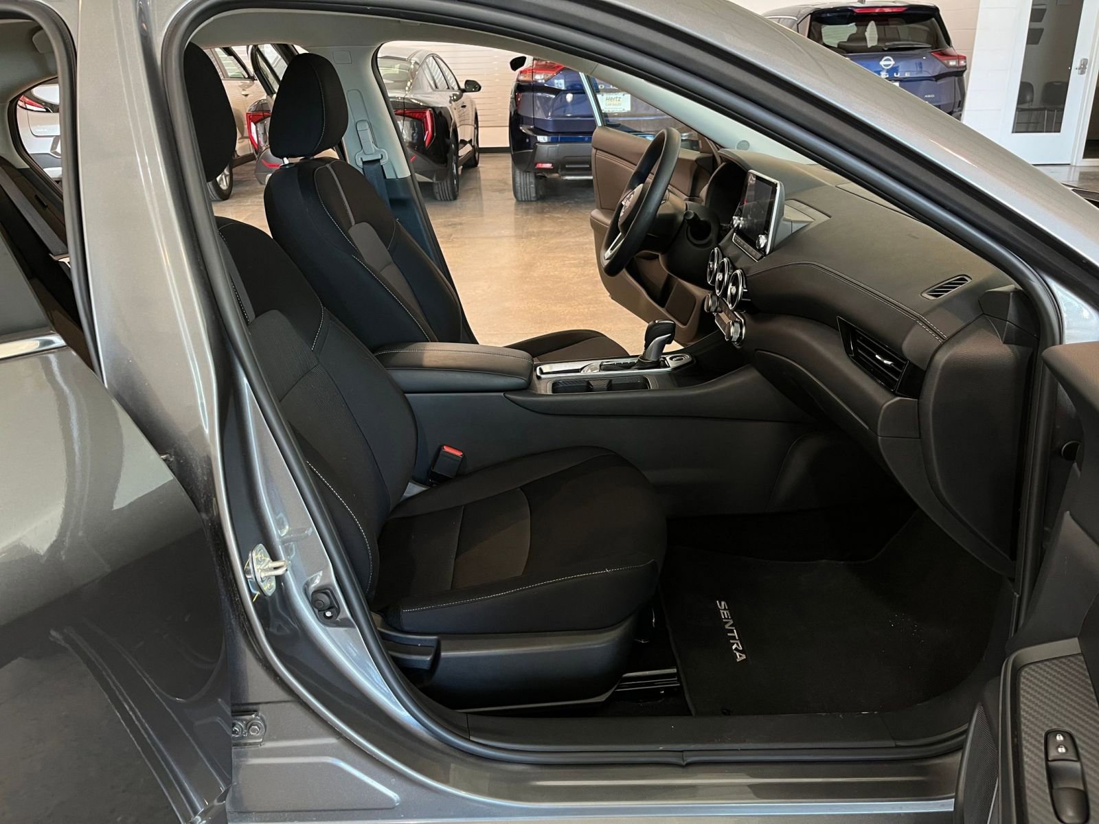 Thumbnail: 2025 Nissan Sentra - 35