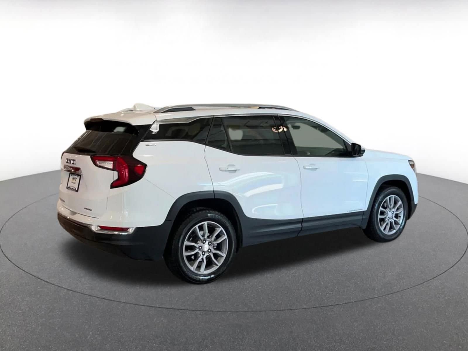 Thumbnail: 2024 GMC Terrain - 15