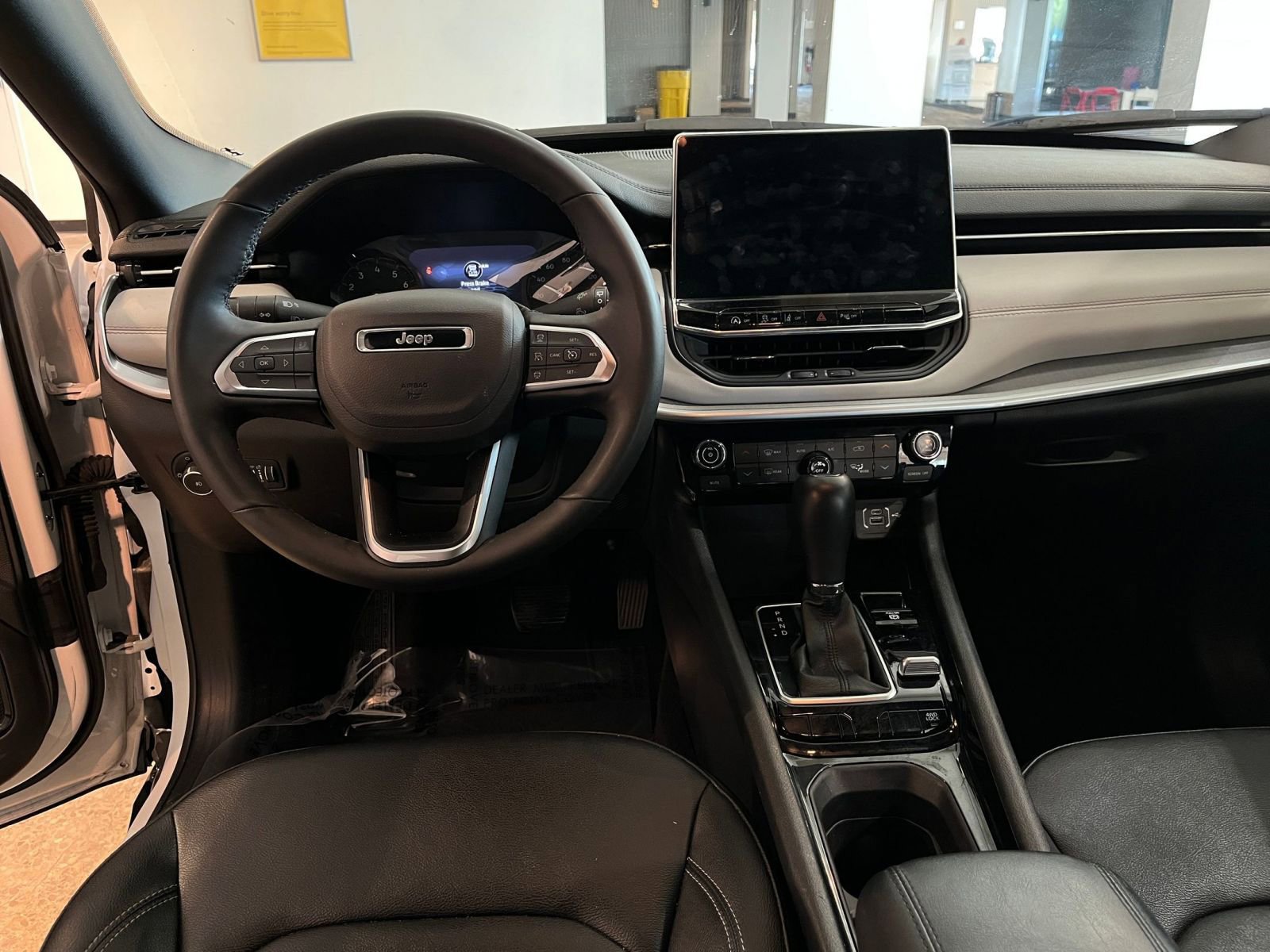 Thumbnail: 2025 Jeep Compass - 34