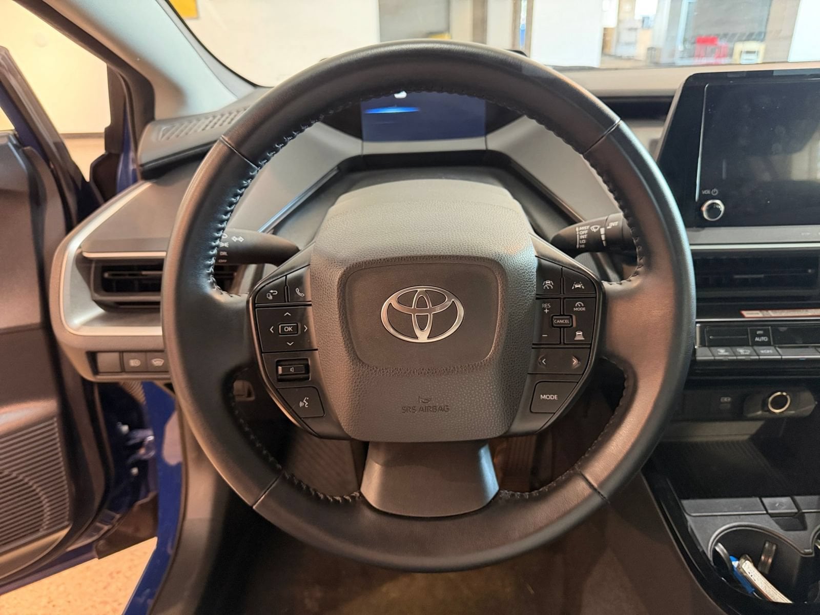 Thumbnail: 2025 Toyota Prius - 26