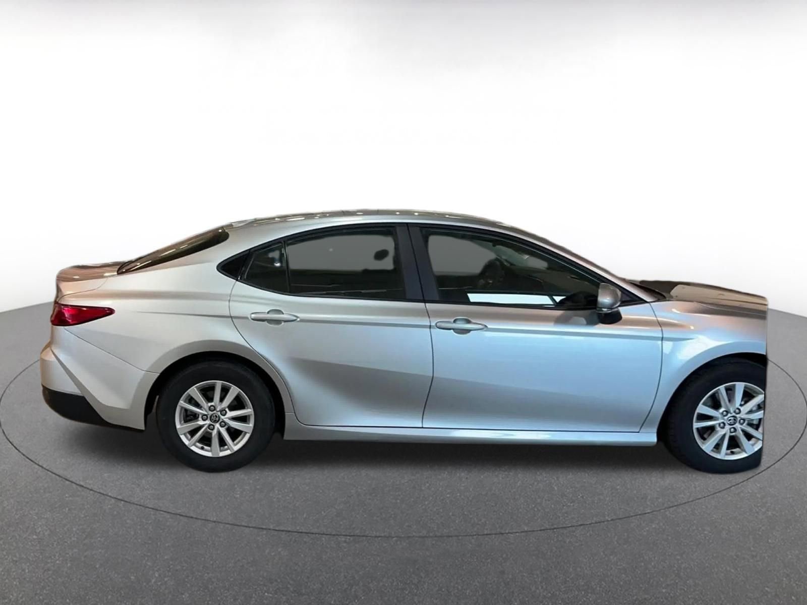 Thumbnail: 2025 Toyota Camry - 16