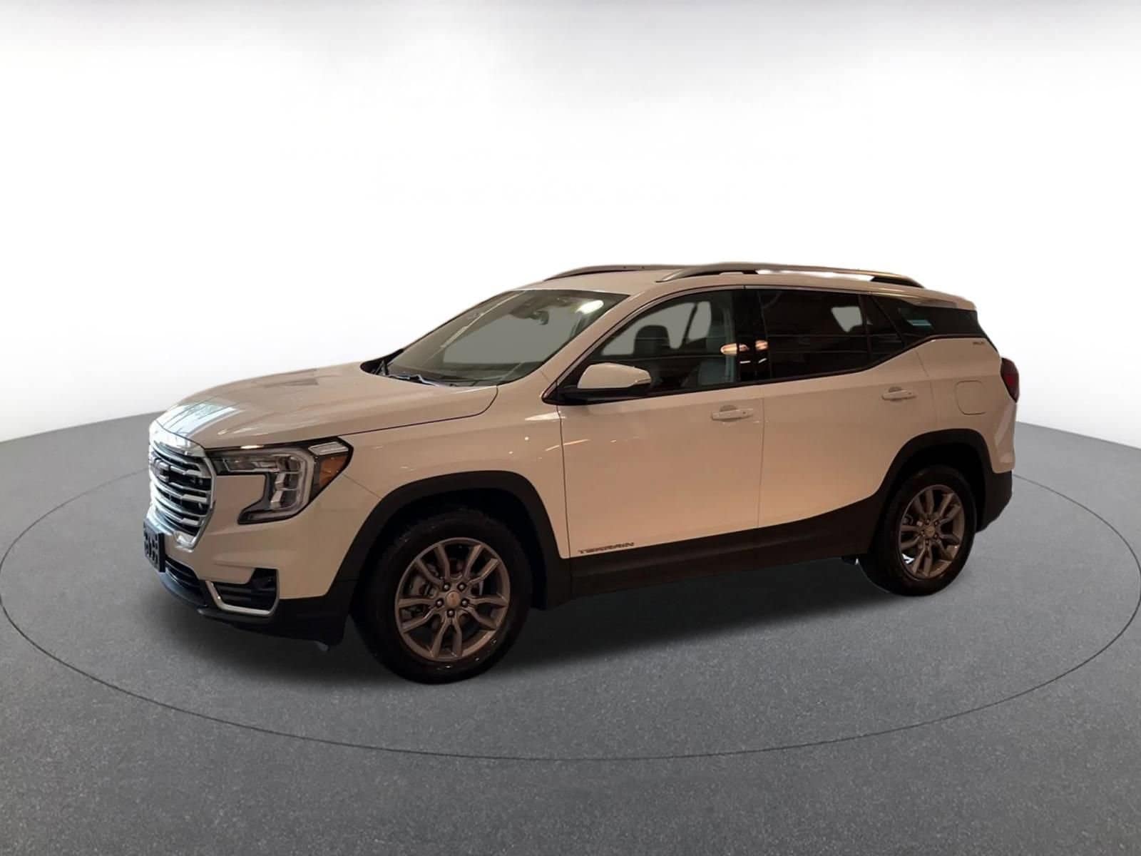 Thumbnail: 2024 GMC Terrain - 8