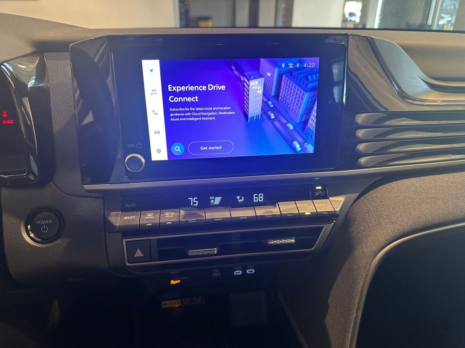 Thumbnail: 2025 Toyota Camry - 18