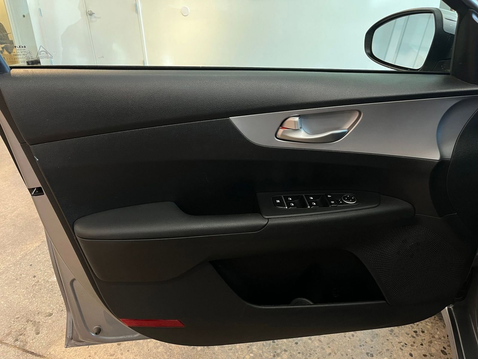 Thumbnail: 2024 Kia Forte - 20