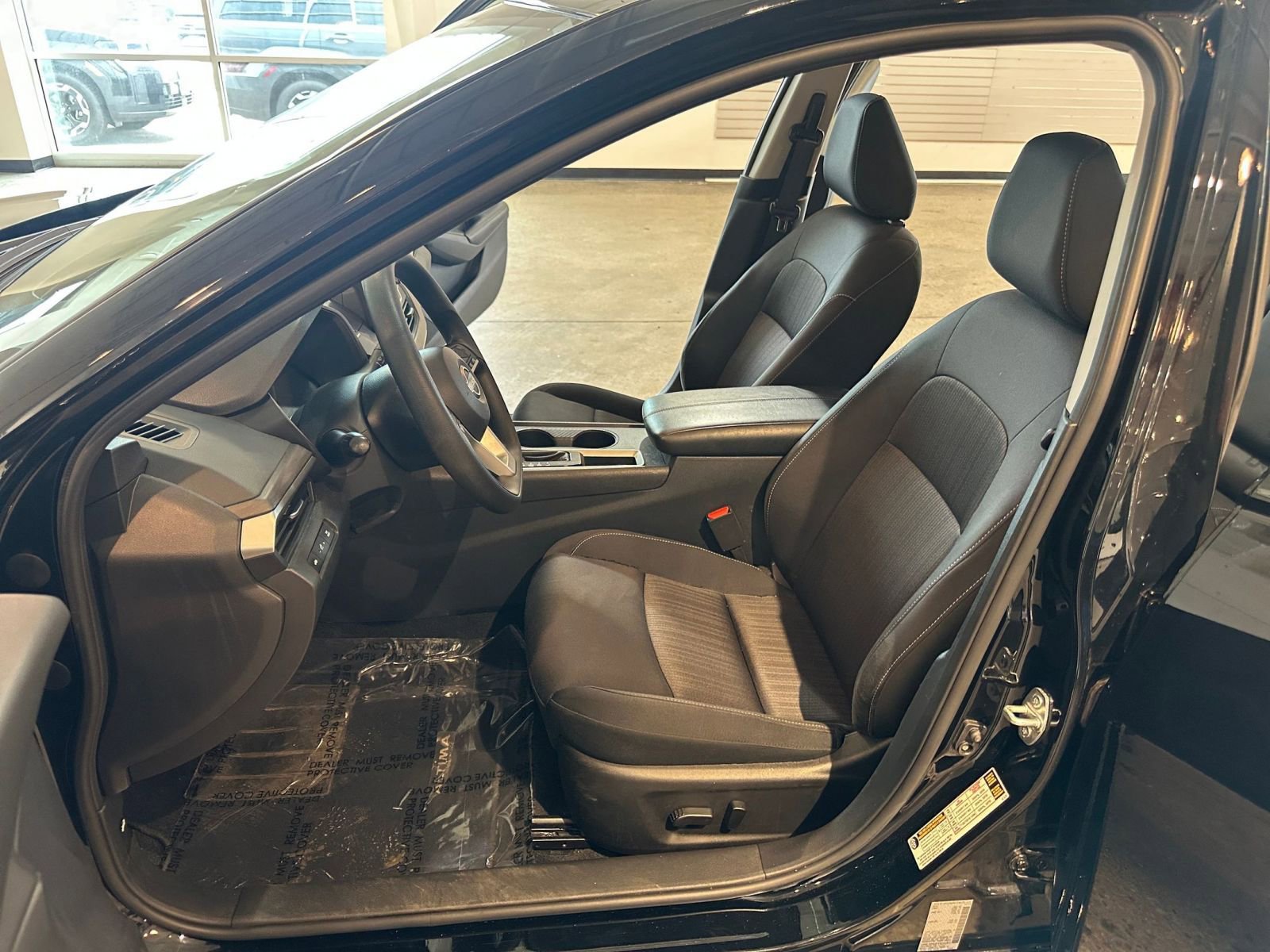 Thumbnail: 2025 Nissan Altima - 25