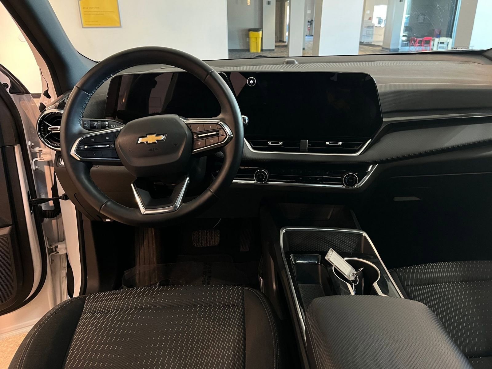 Thumbnail: 2025 Chevrolet Equinox - 34