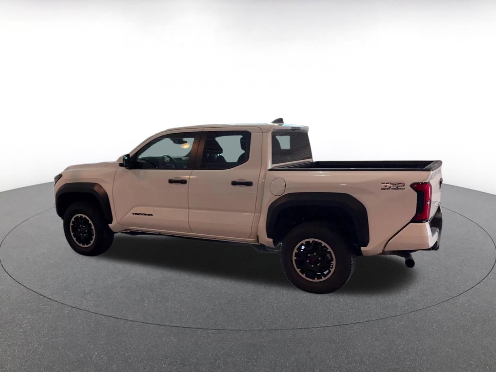 Thumbnail: 2025 Toyota Tacoma - 10