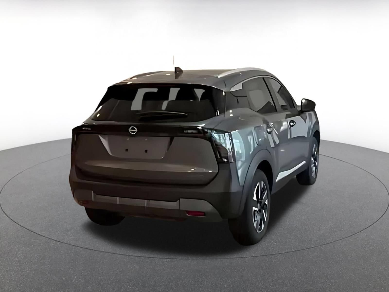Thumbnail: 2026 Nissan Kicks - 14
