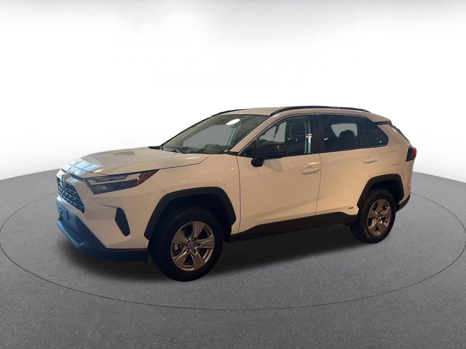 Thumbnail: 2025 Toyota RAV4 - 8