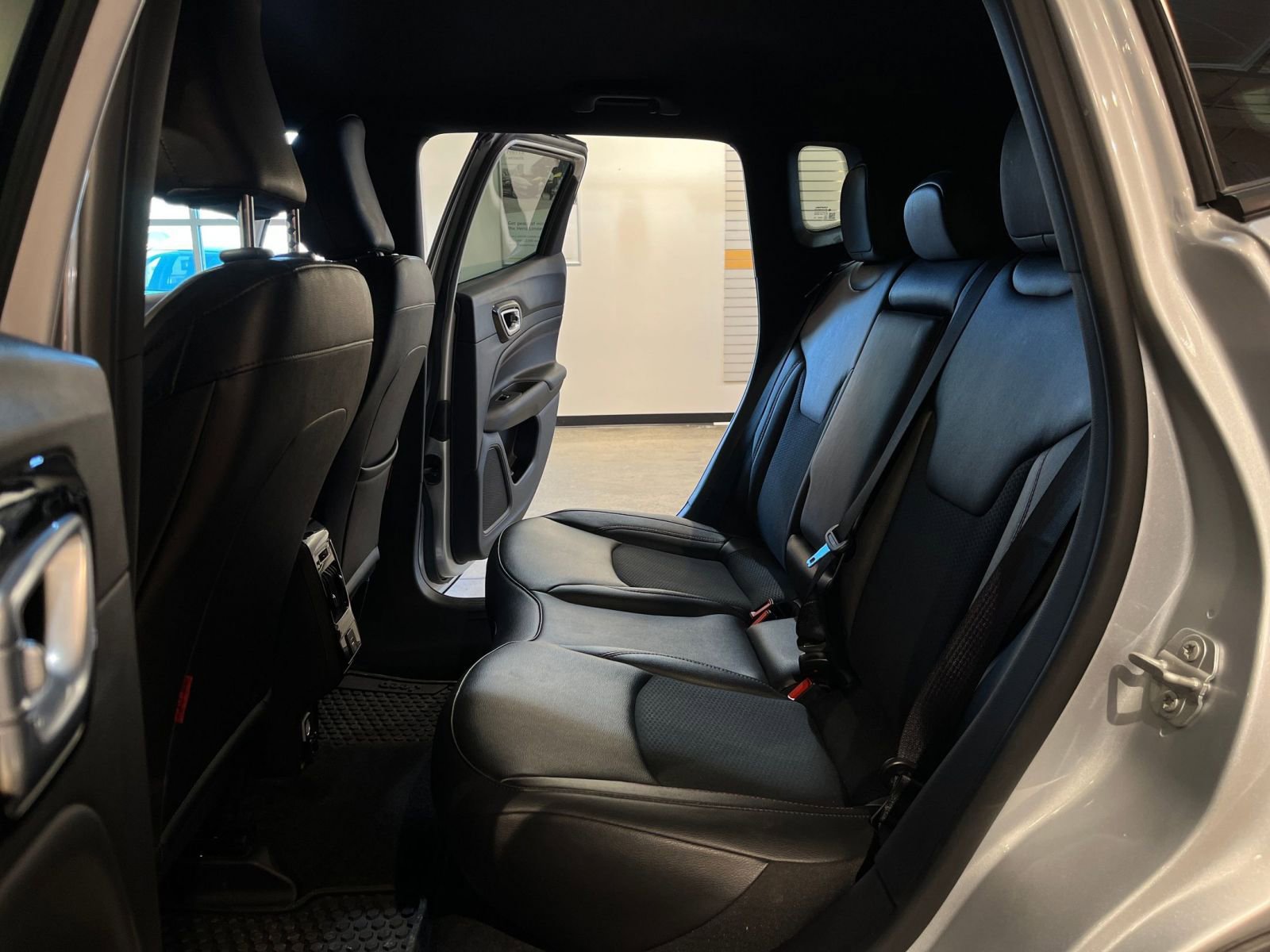 Thumbnail: 2025 Jeep Compass - 25