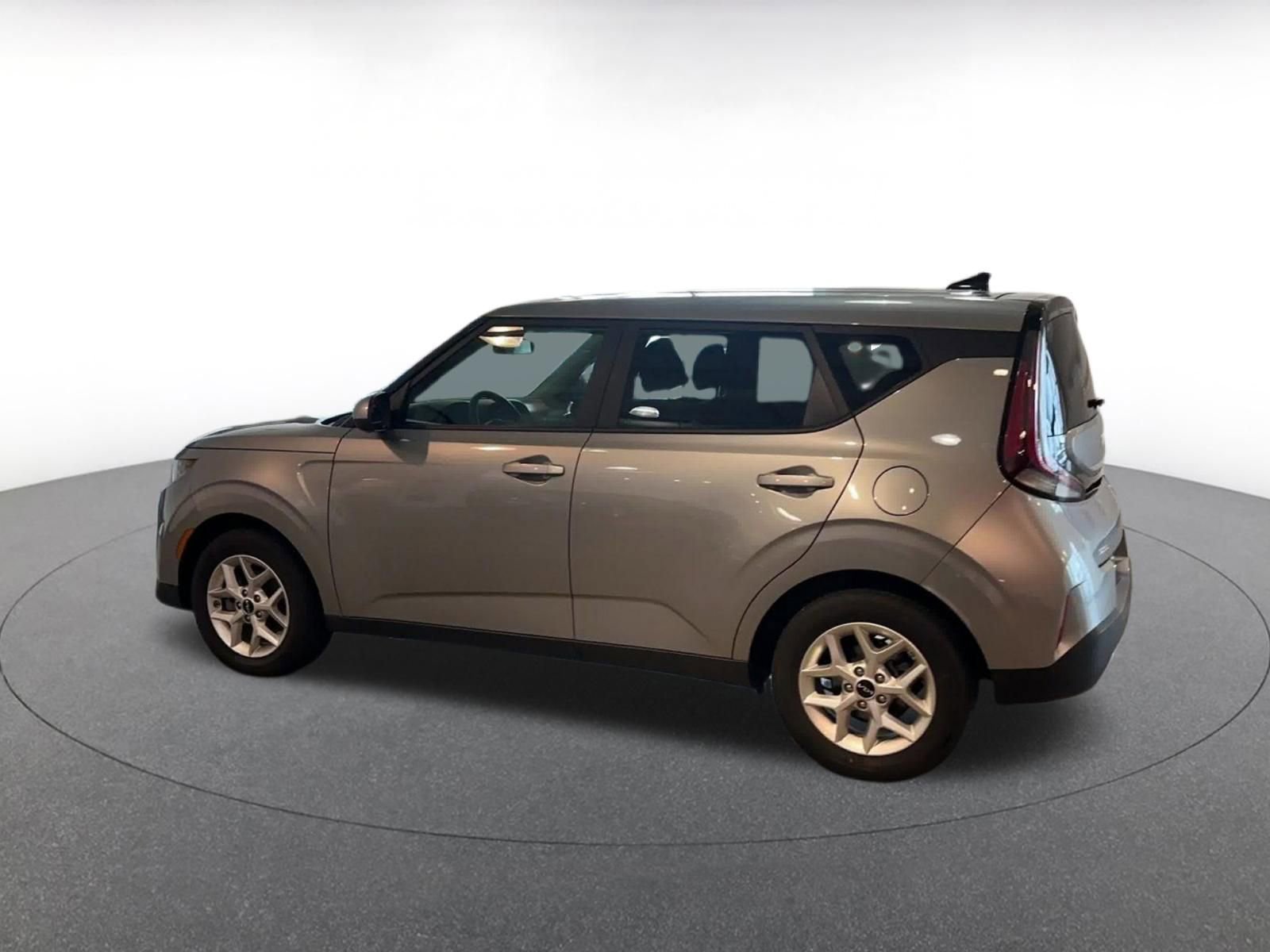 Thumbnail: 2025 Kia Soul - 10