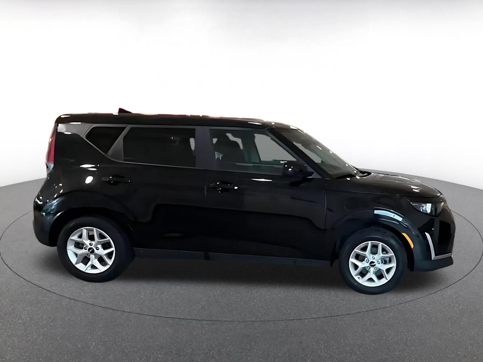 Thumbnail: 2025 Kia Soul - 10