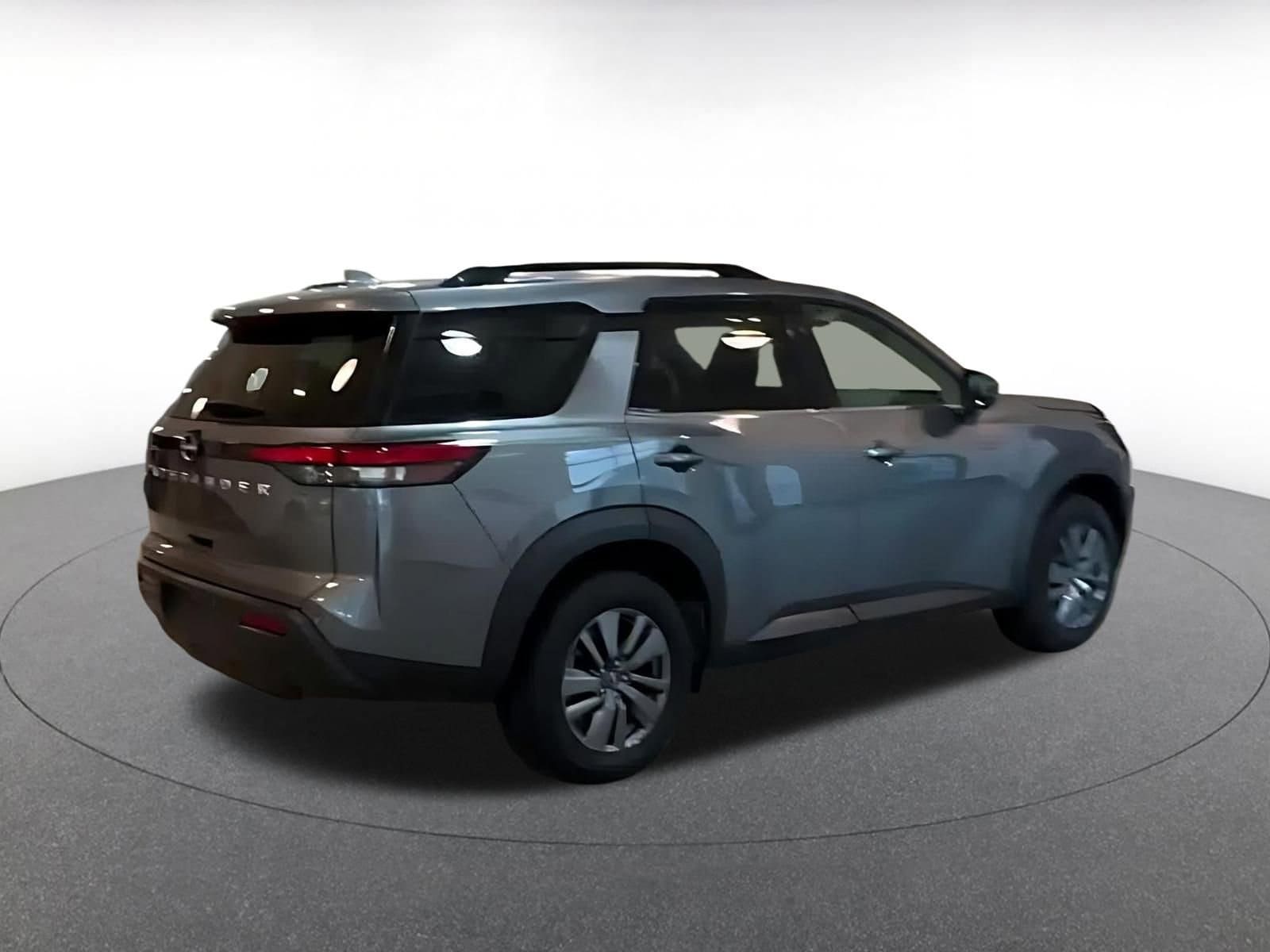 Thumbnail: 2025 Nissan Pathfinder - 12