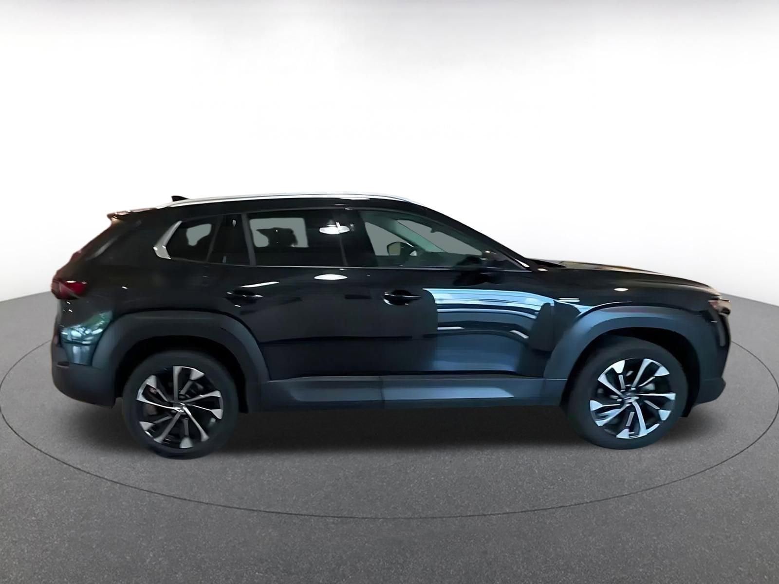 Thumbnail: 2025 Mazda CX-50 - 9