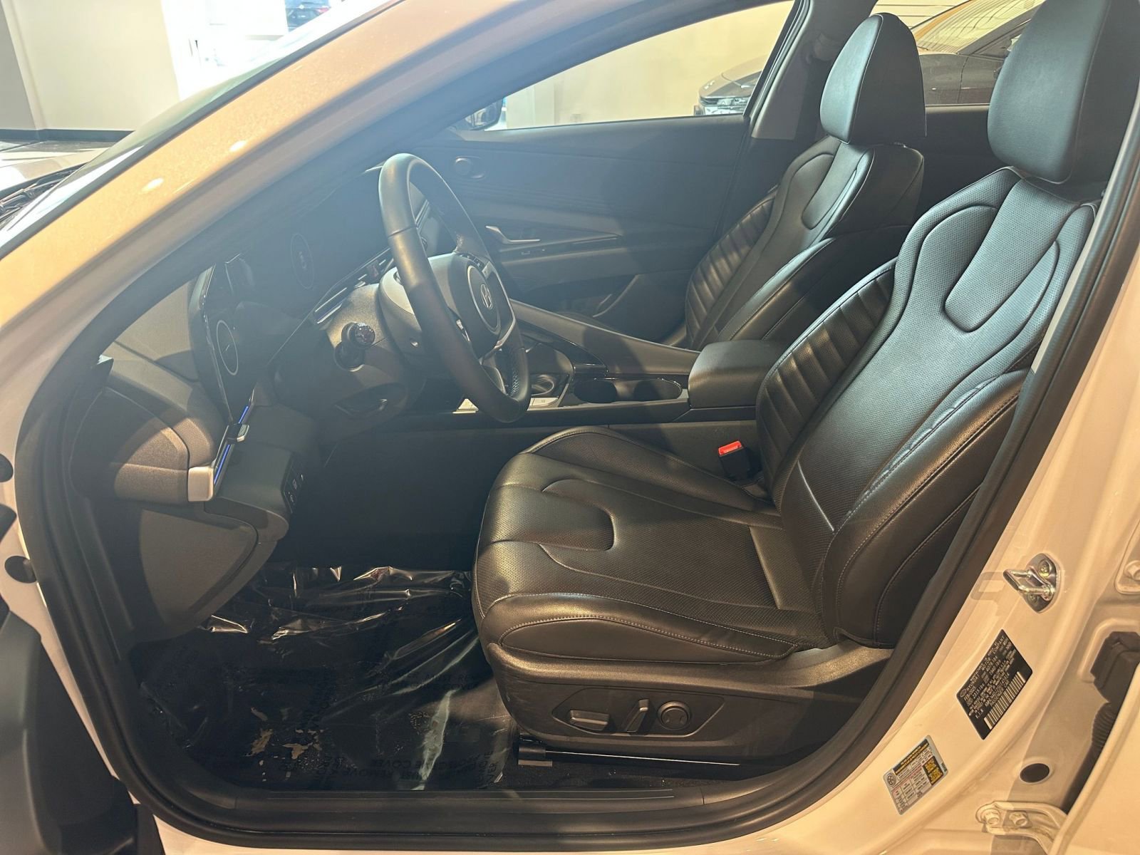 Thumbnail: 2025 Hyundai Elantra - 27