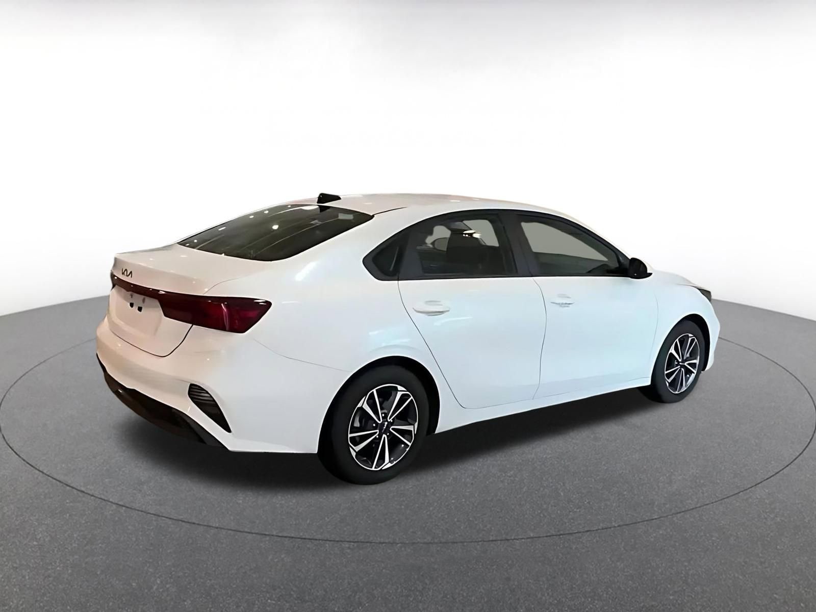 Thumbnail: 2024 Kia Forte - 12
