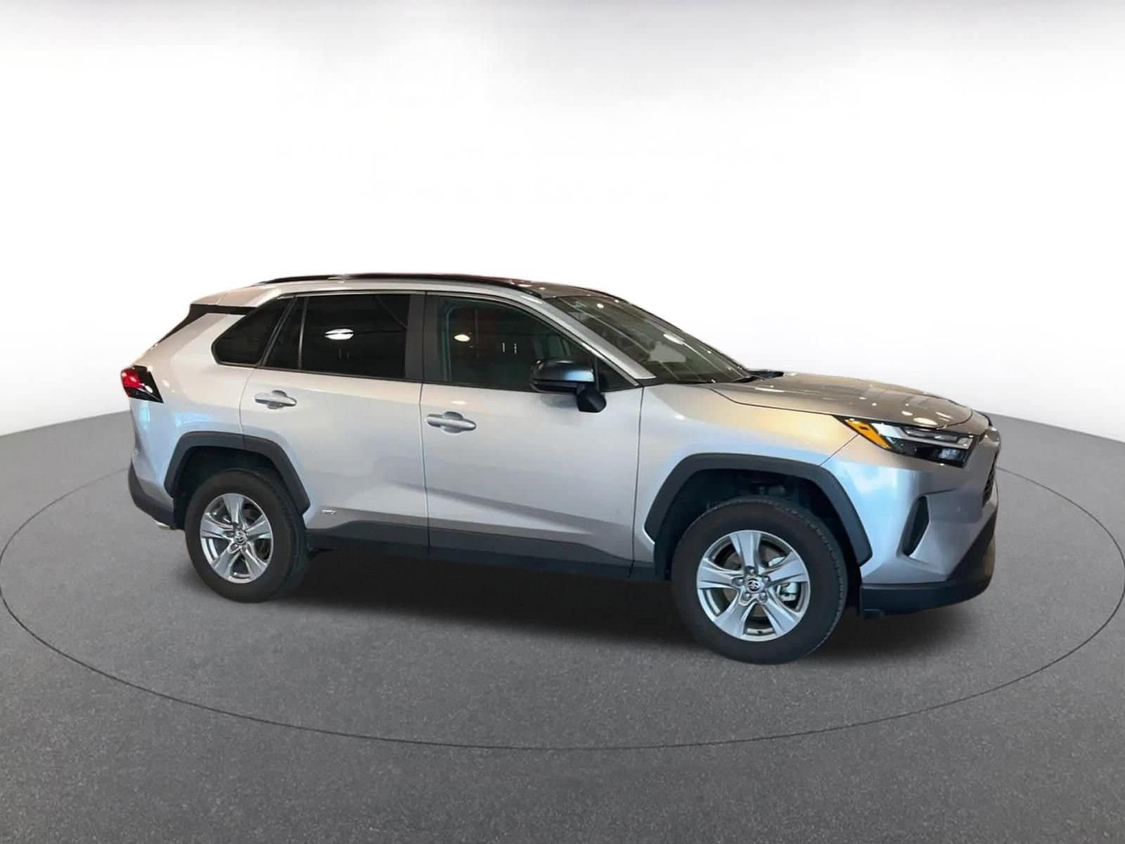Thumbnail: 2025 Toyota RAV4 - 2