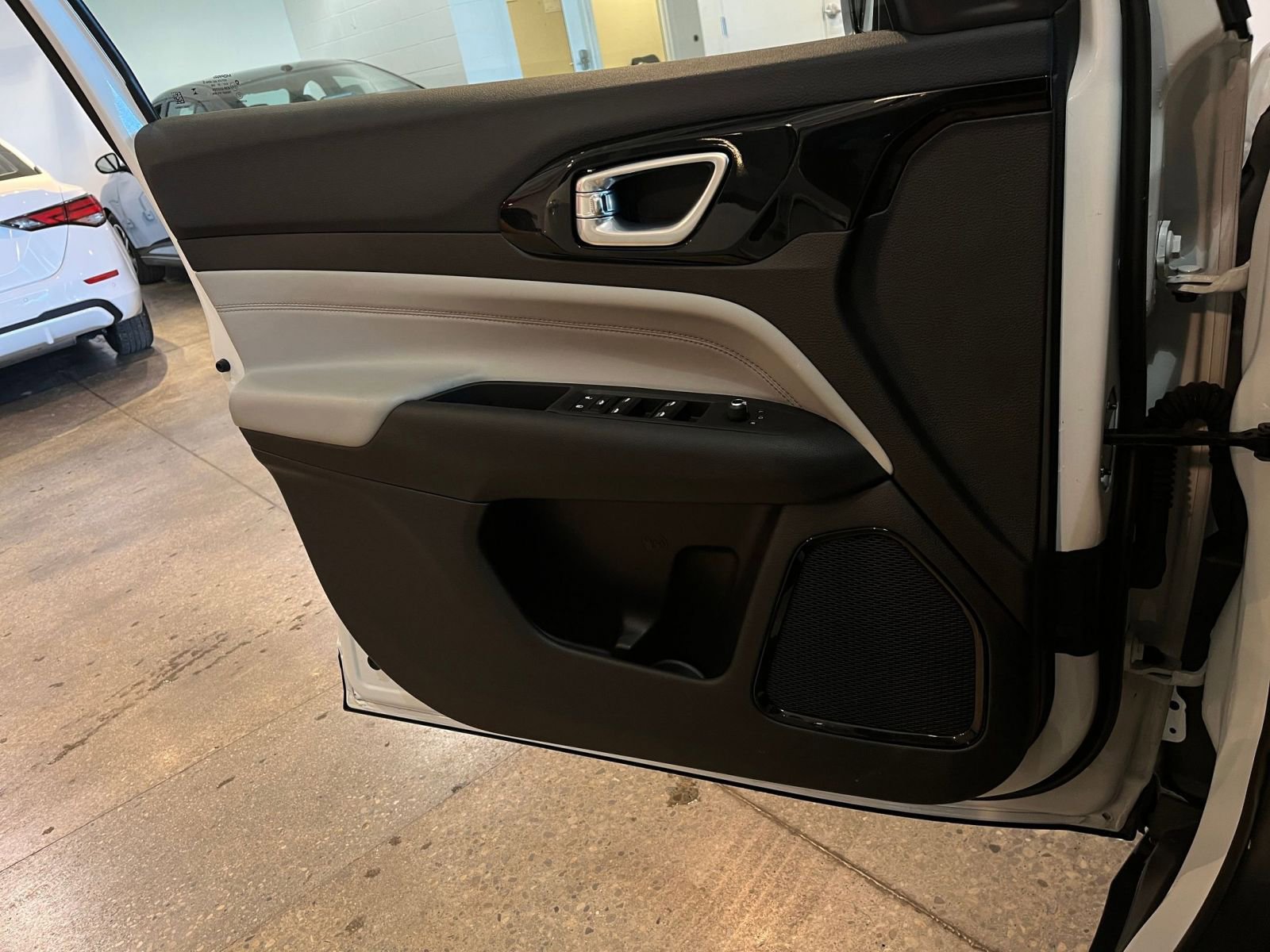 Thumbnail: 2025 Jeep Compass - 18