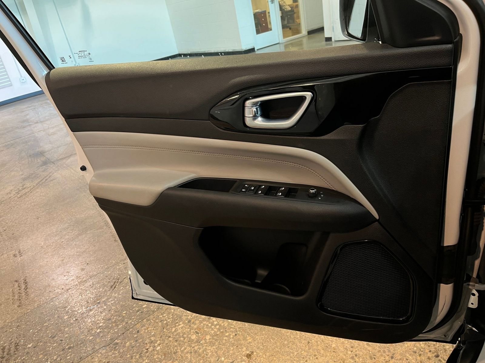 Thumbnail: 2025 Jeep Compass - 18