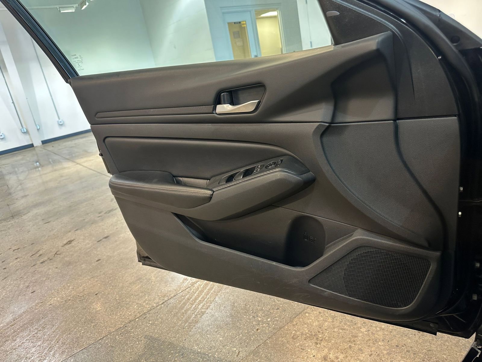 Thumbnail: 2025 Nissan Altima - 18