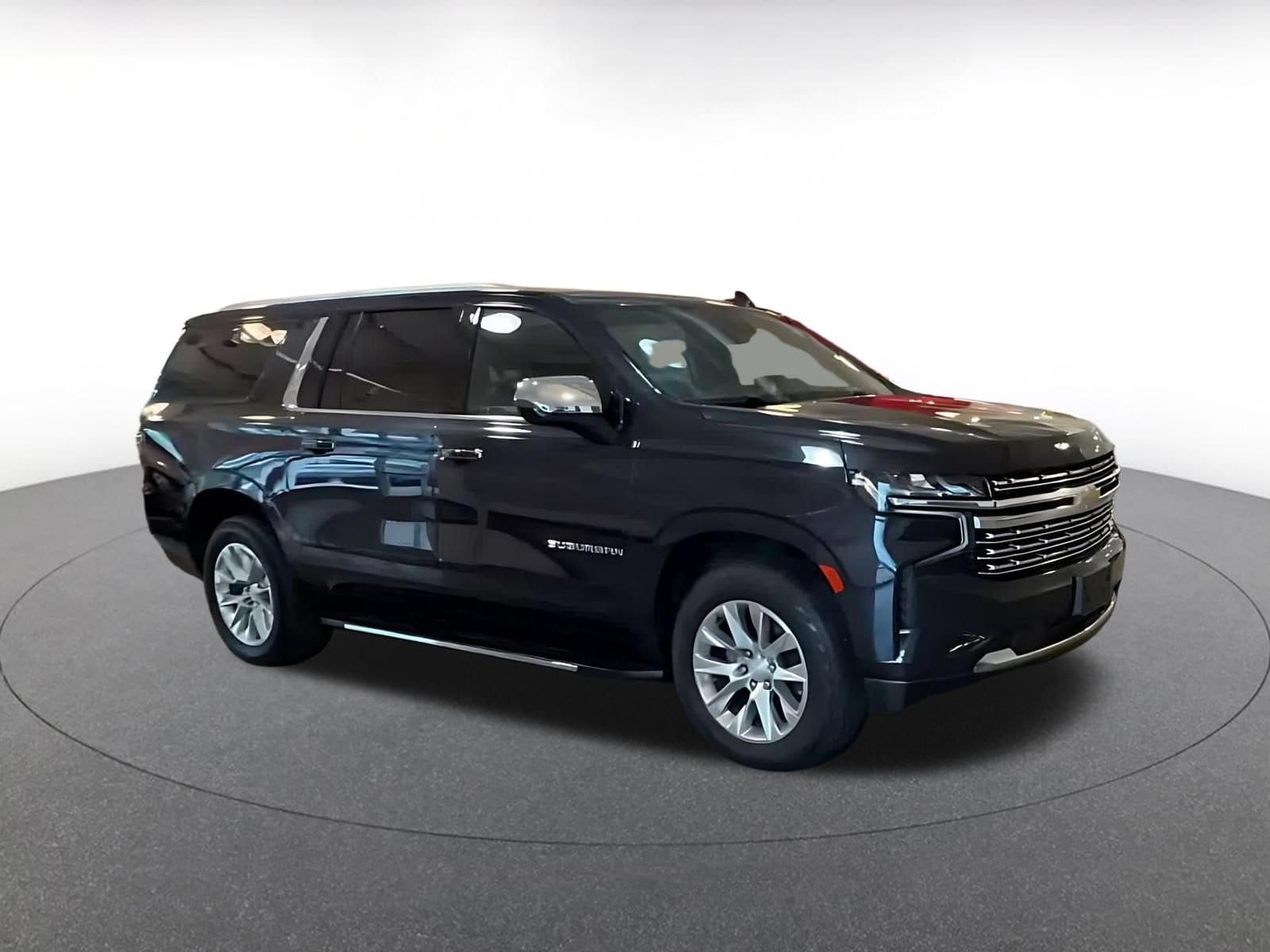 Thumbnail: 2023 Chevrolet Suburban - 2