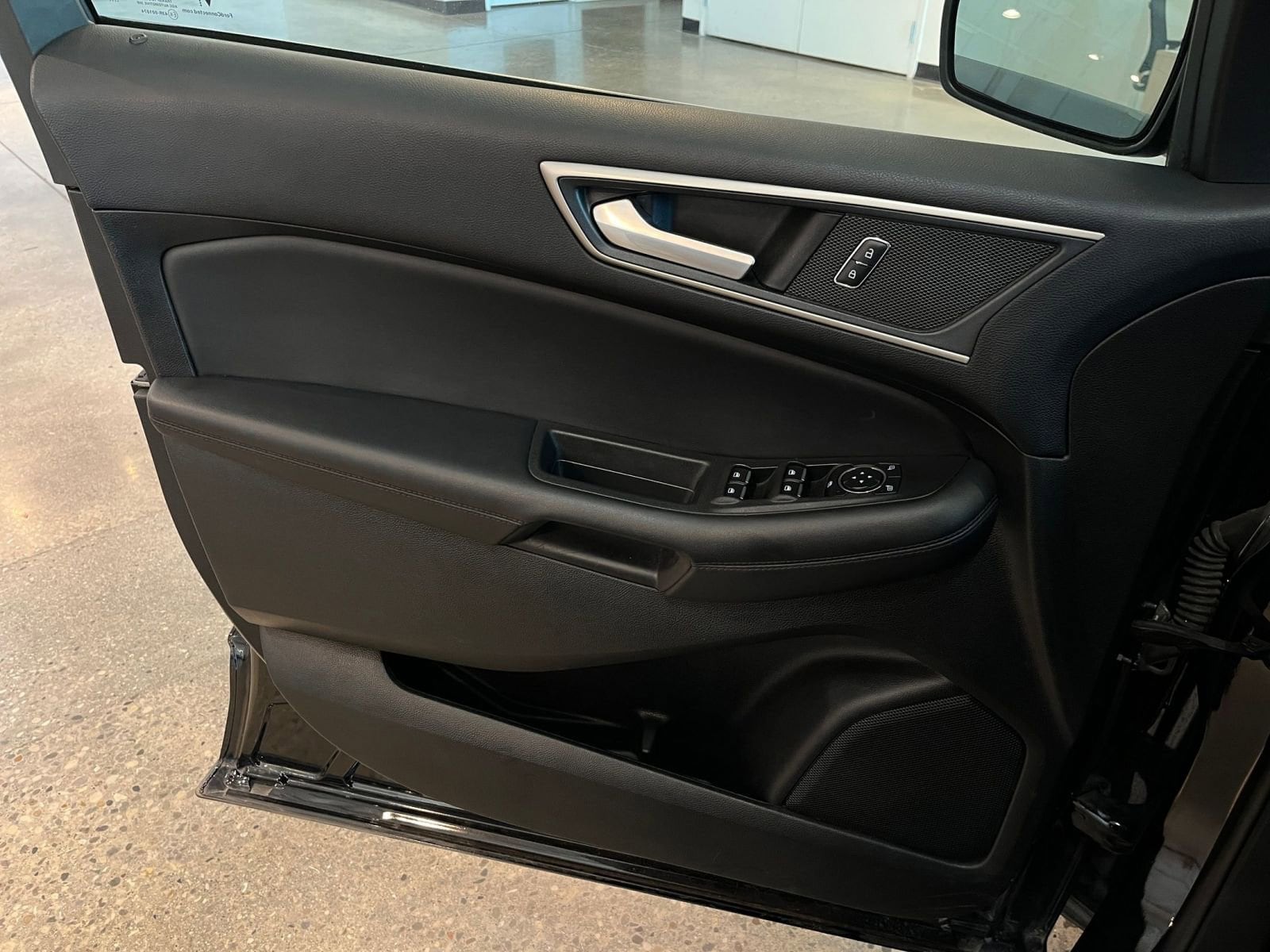 Thumbnail: 2024 Ford Edge - 20