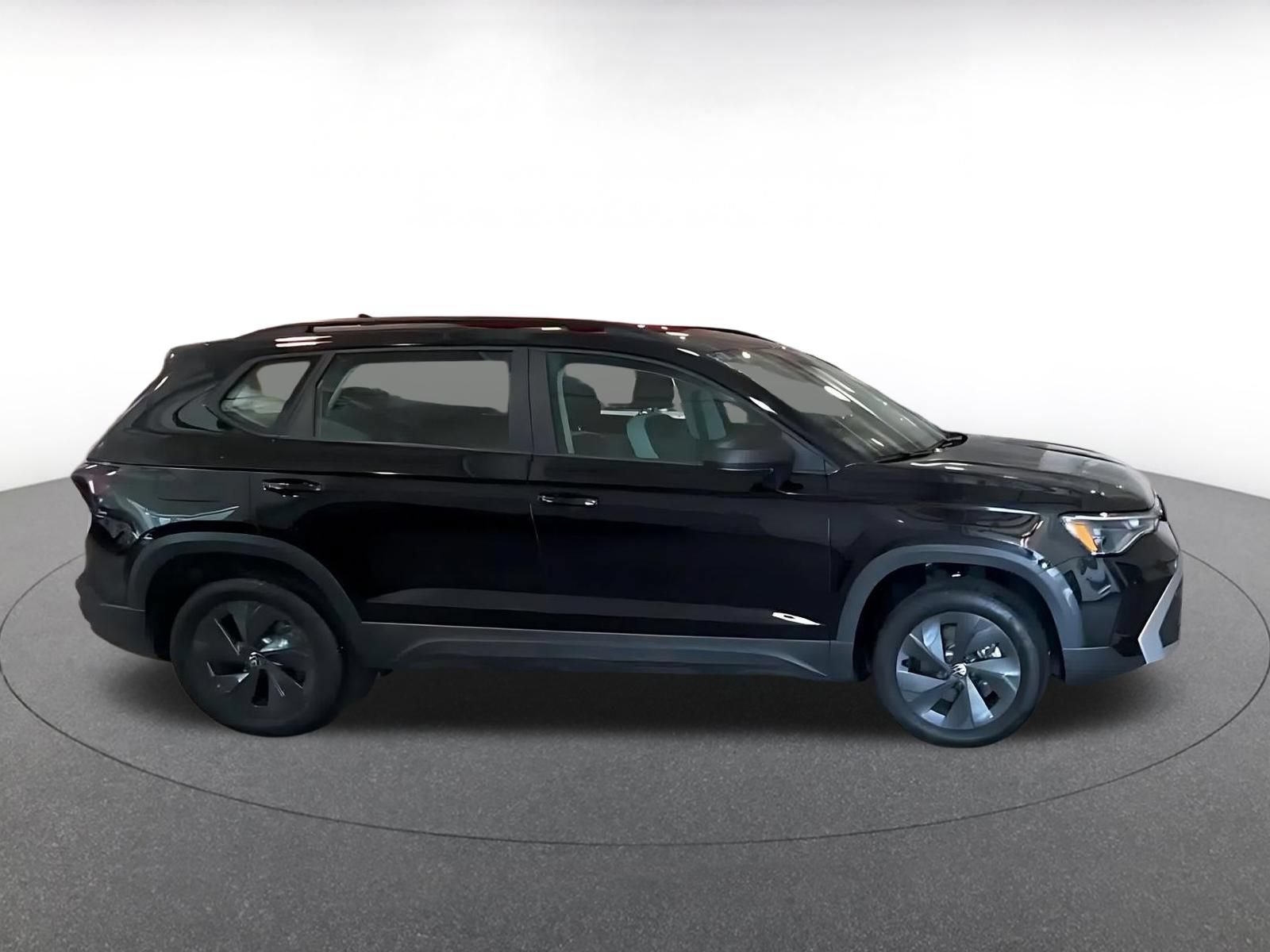 Thumbnail: 2026 Volkswagen Taos - 11