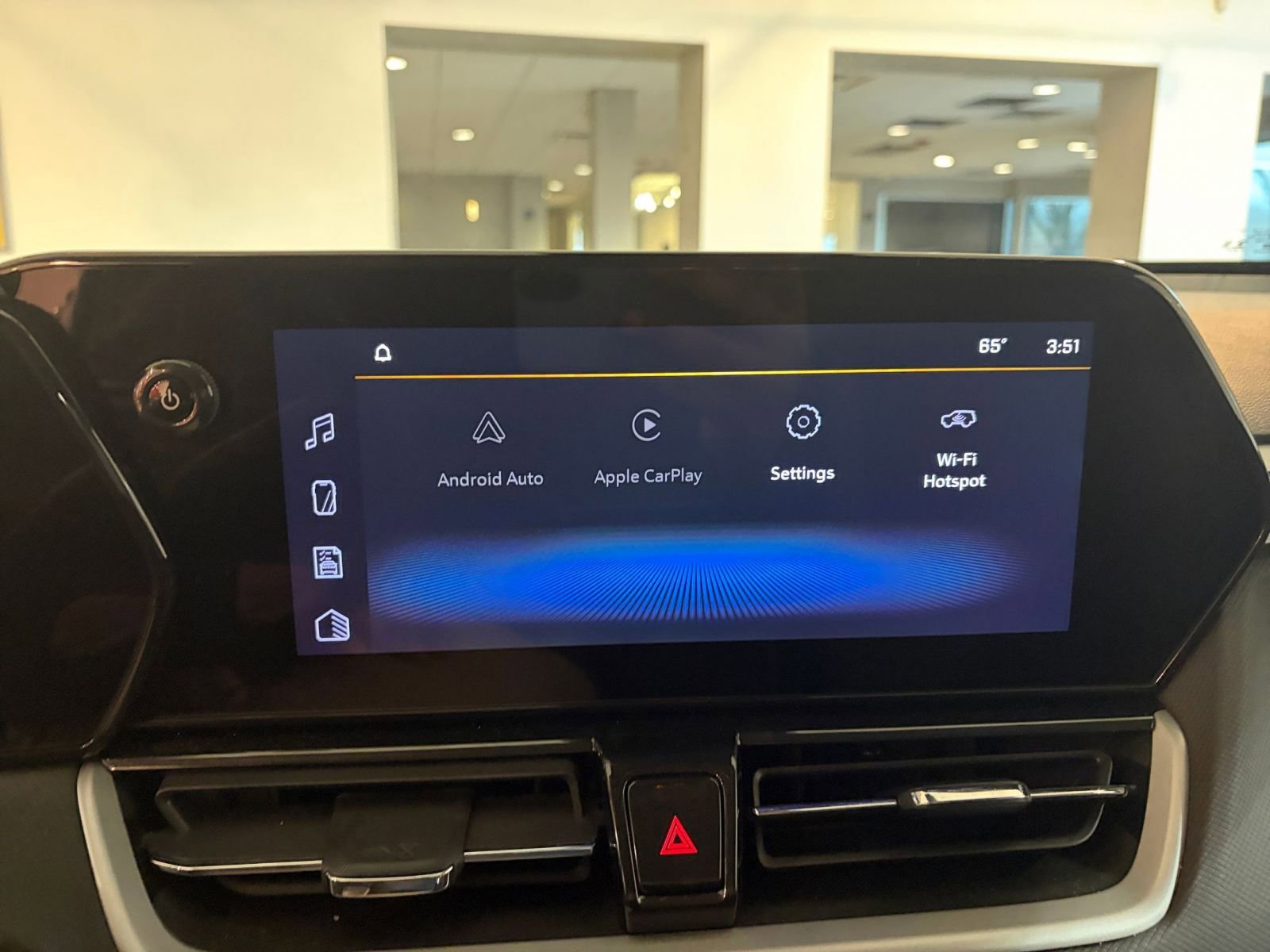 Thumbnail: 2025 Chevrolet TrailBlazer - 21