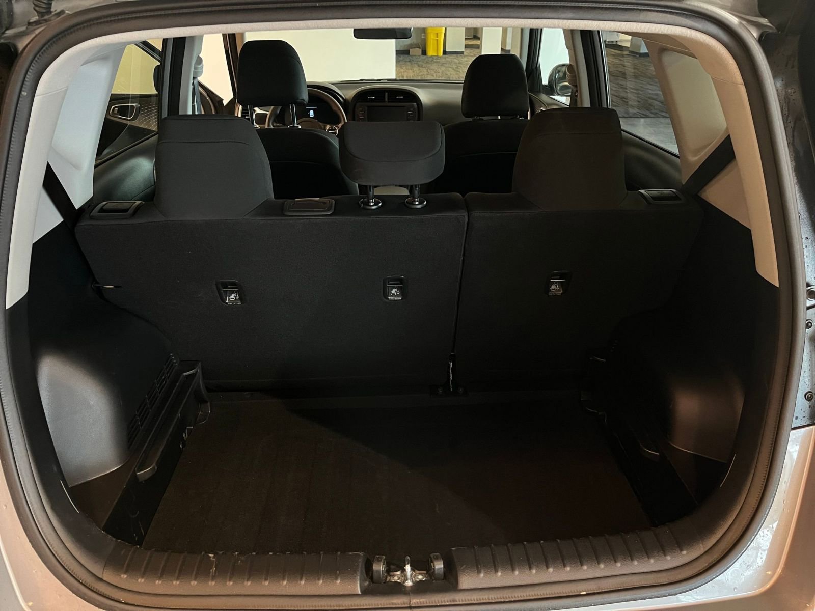 Thumbnail: 2025 Kia Soul - 30