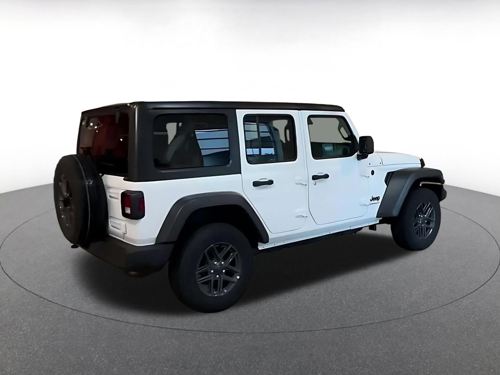 Thumbnail: 2025 Jeep Wrangler - 14