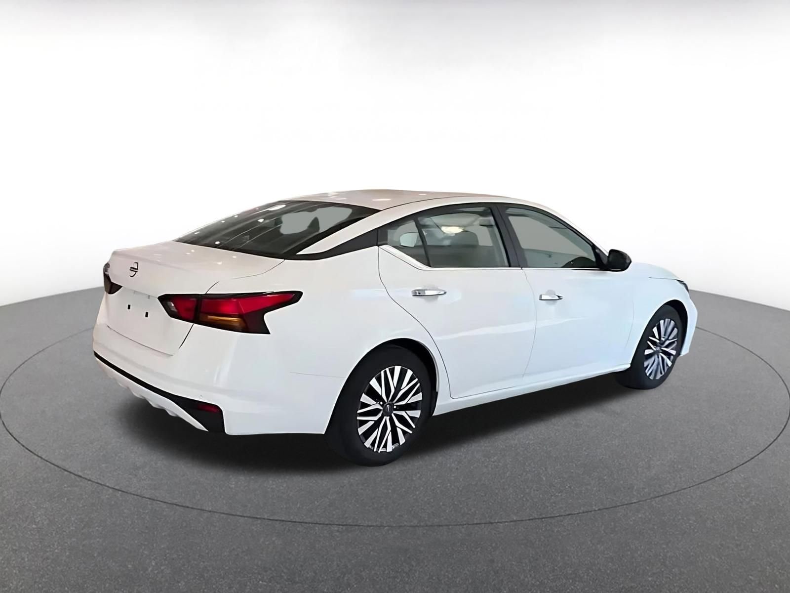 Thumbnail: 2025 Nissan Altima - 15