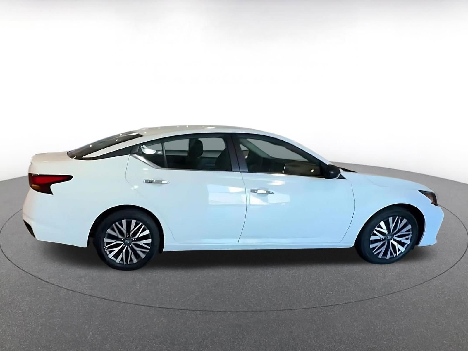 Thumbnail: 2025 Nissan Altima - 16